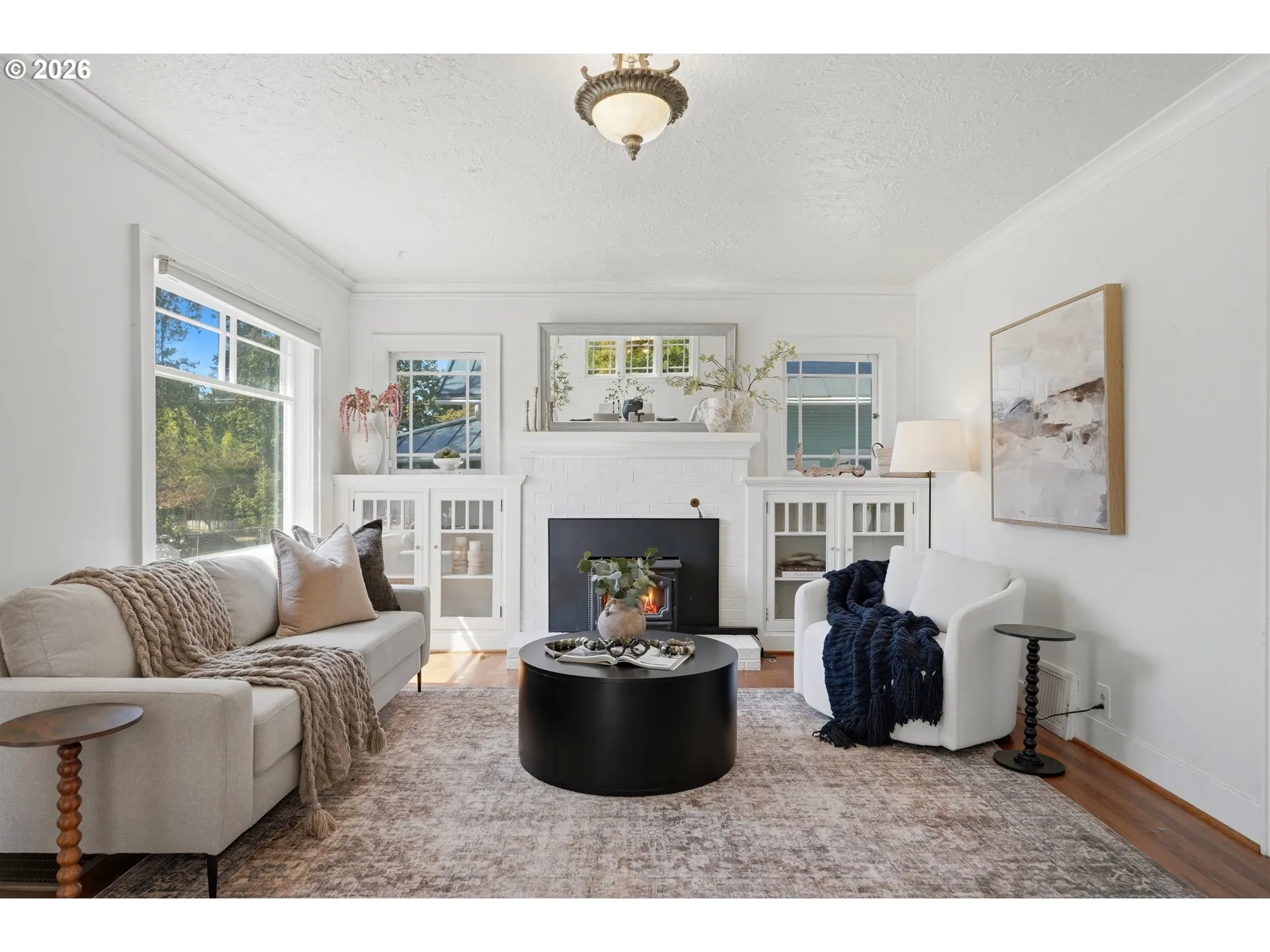 Living Room-Built-In Shelving