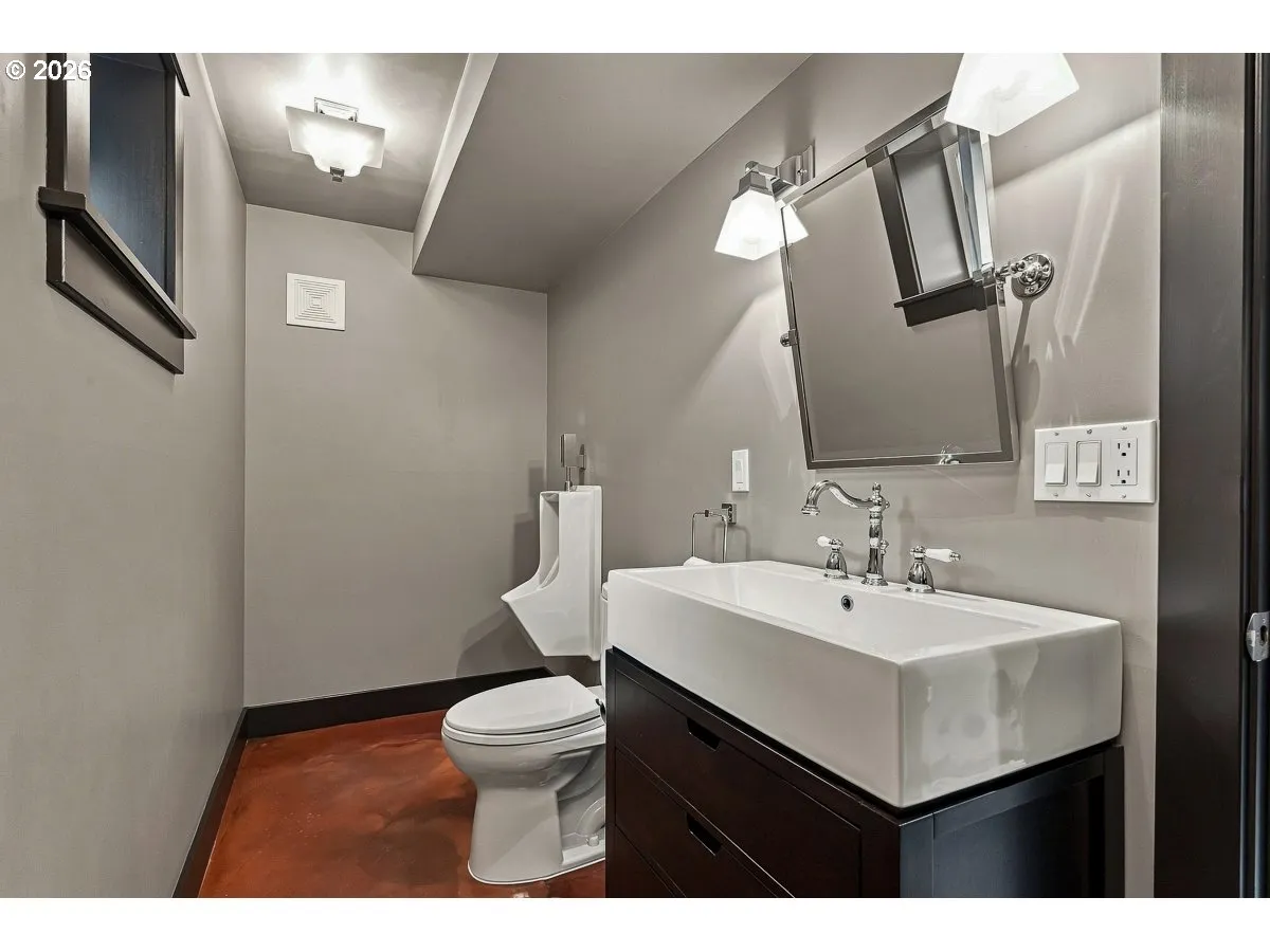 Bathroom-Lower
