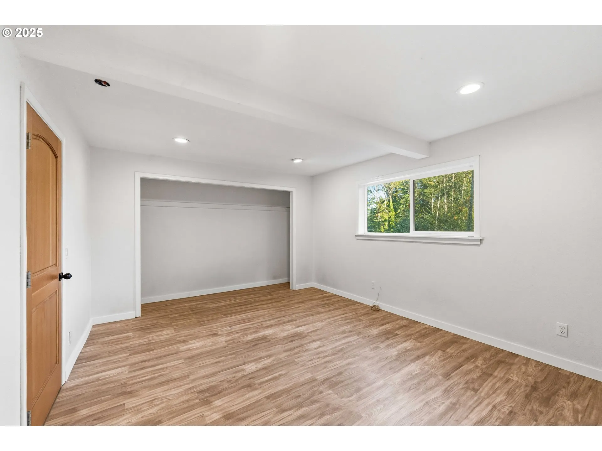 Bedroom, Primary
