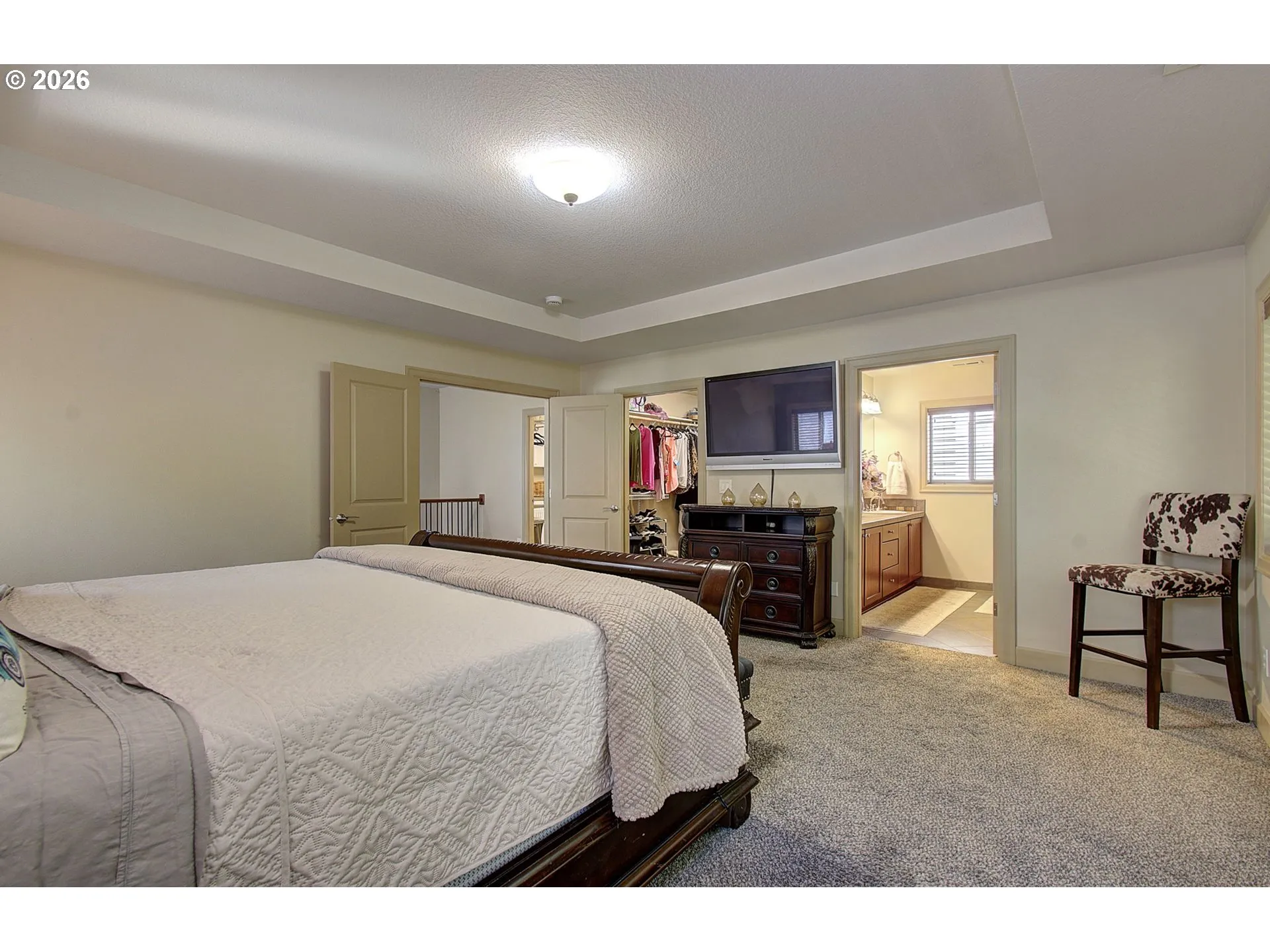 Bedroom, Primary