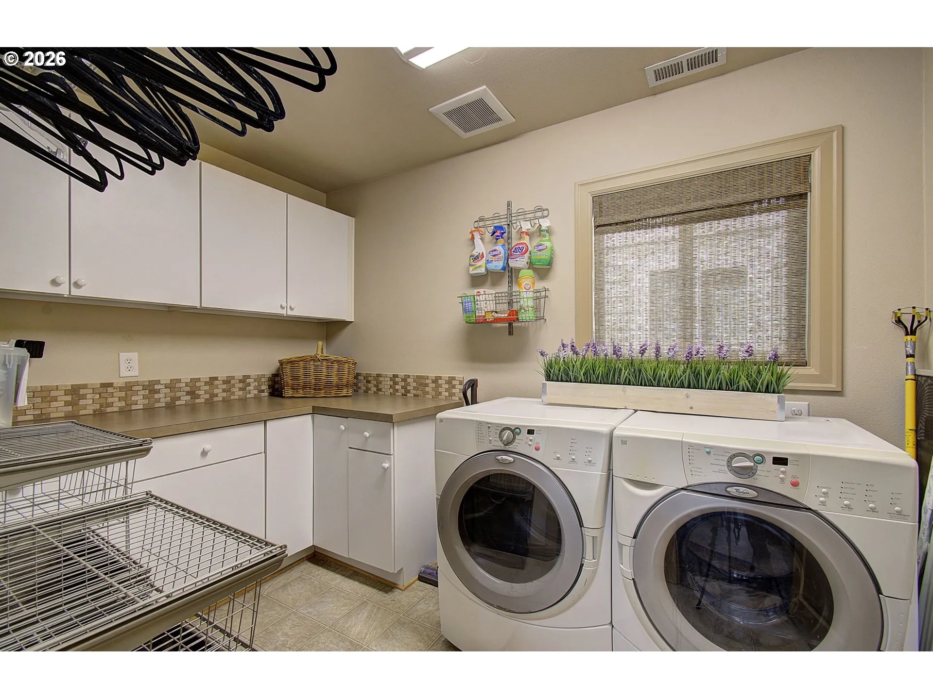 Laundry-Upper