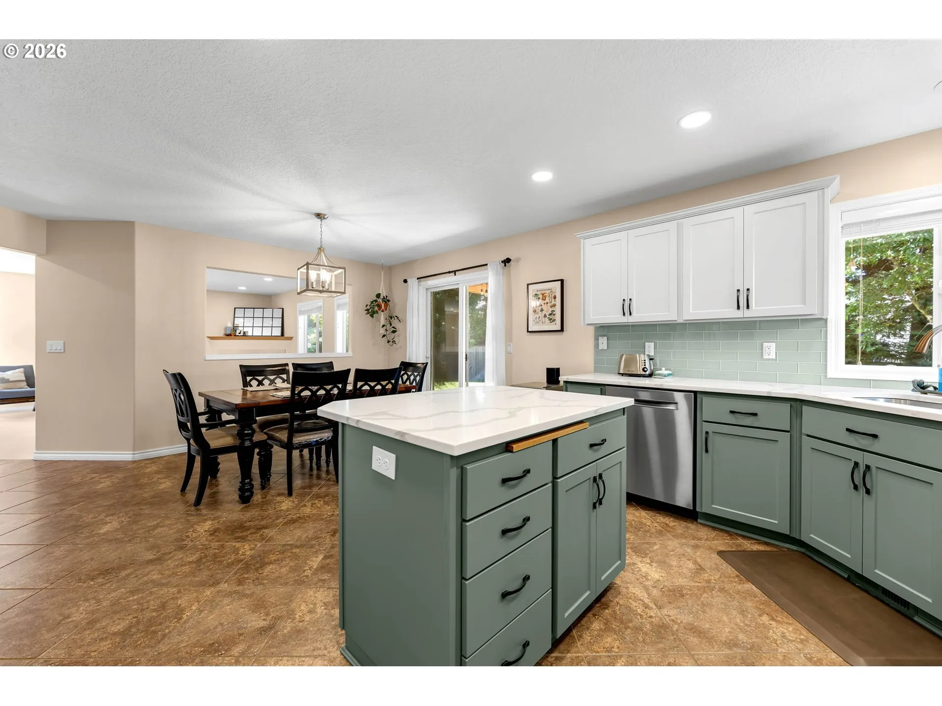 Kitchen/Dining Room