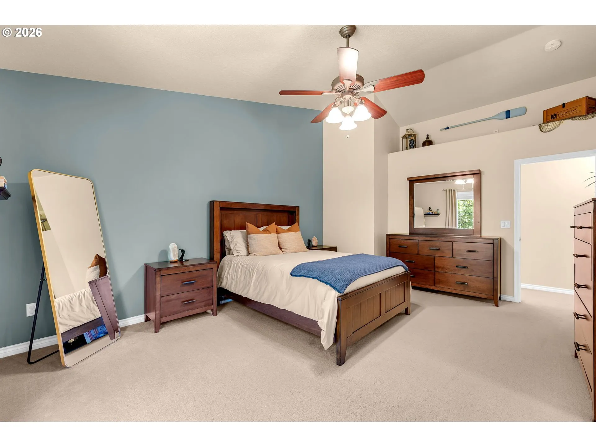Bedroom, Primary-Upper