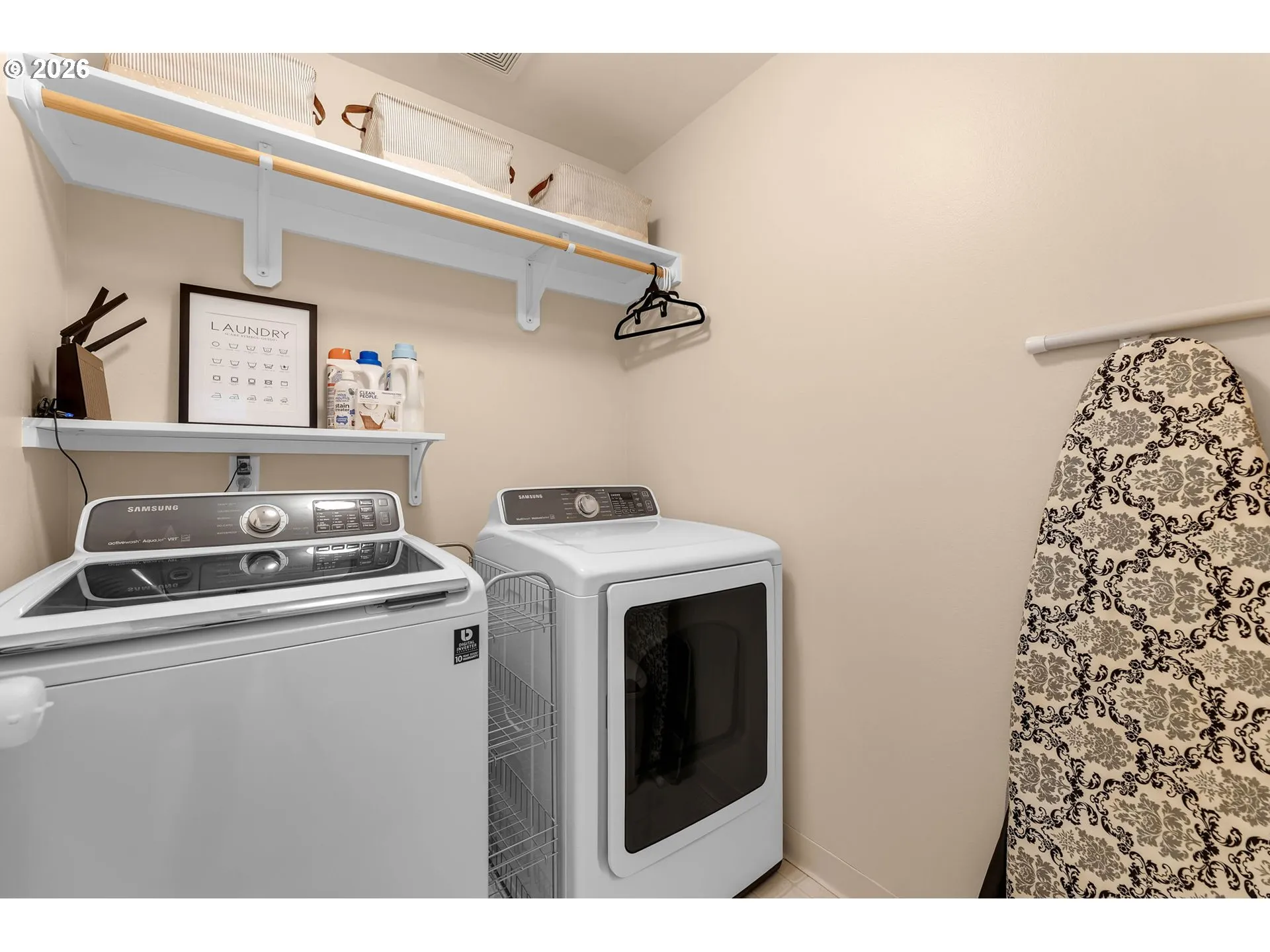 Laundry-Upper