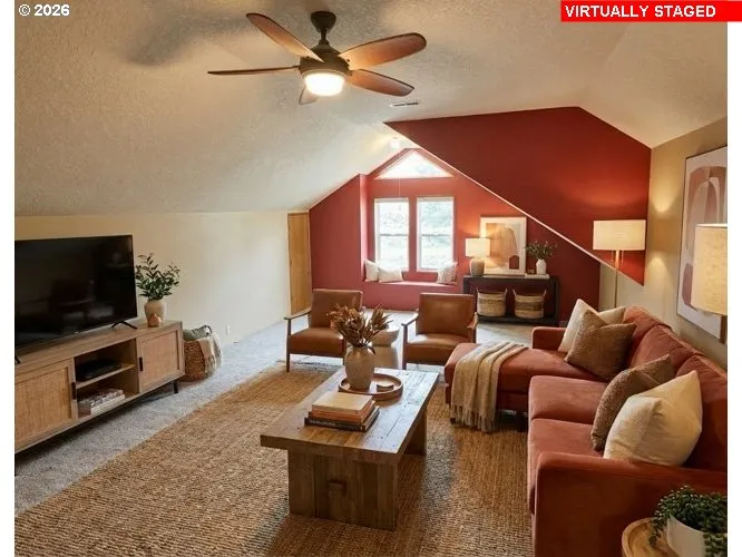 Bonus Room-Vaulted Ceilings