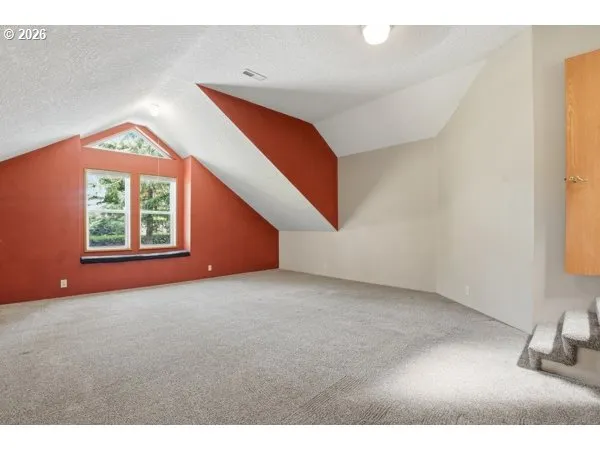 Bonus Room-Vaulted Ceilings
