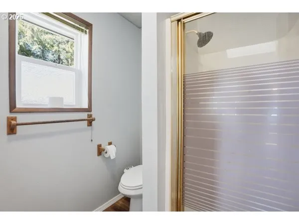 Bathroom-Walk in Shower