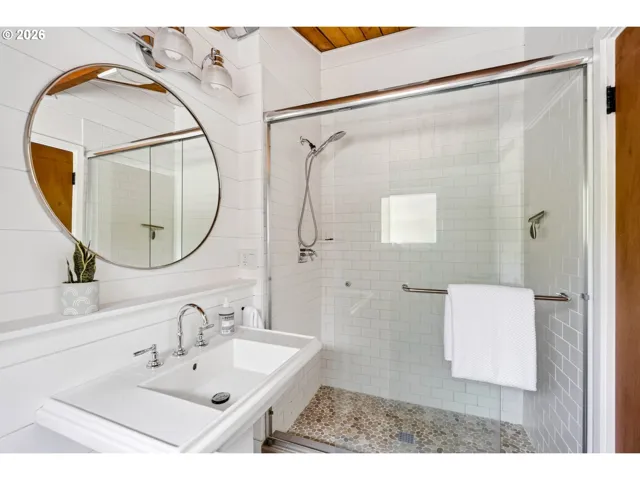 Owner's Suite Bathroom