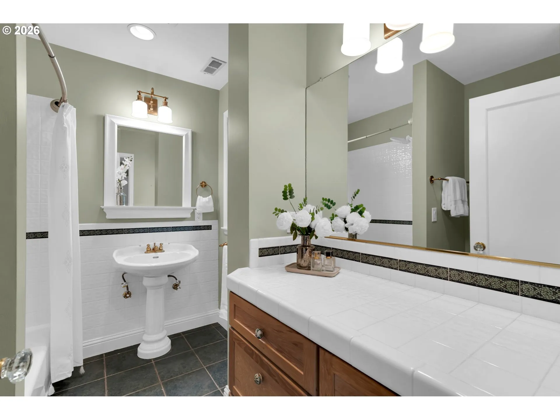 Bathroom, Attached