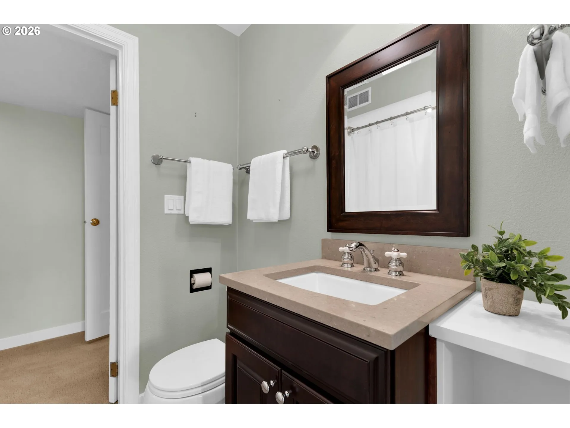 Bathroom, Attached