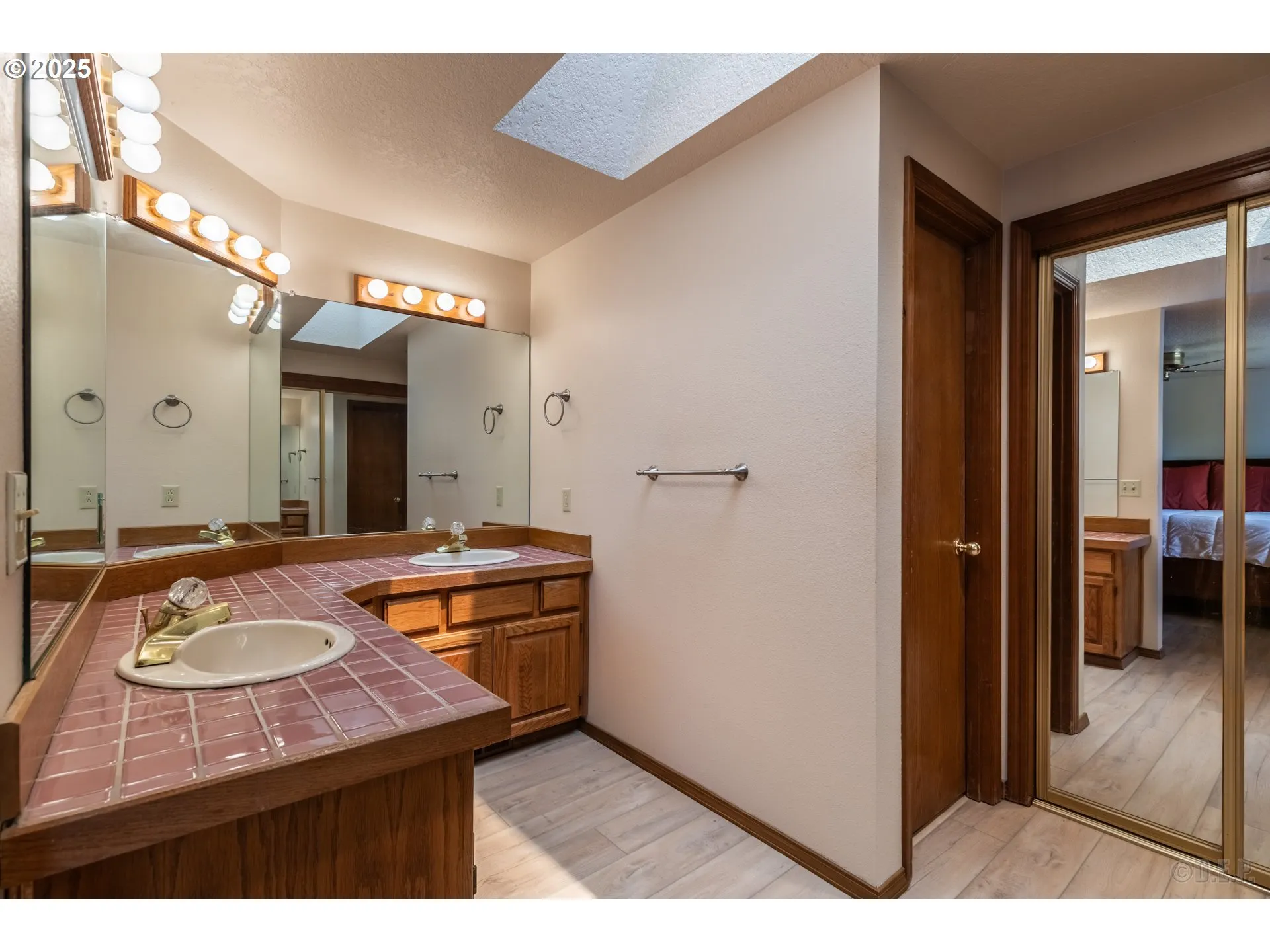 Bathroom, Attached