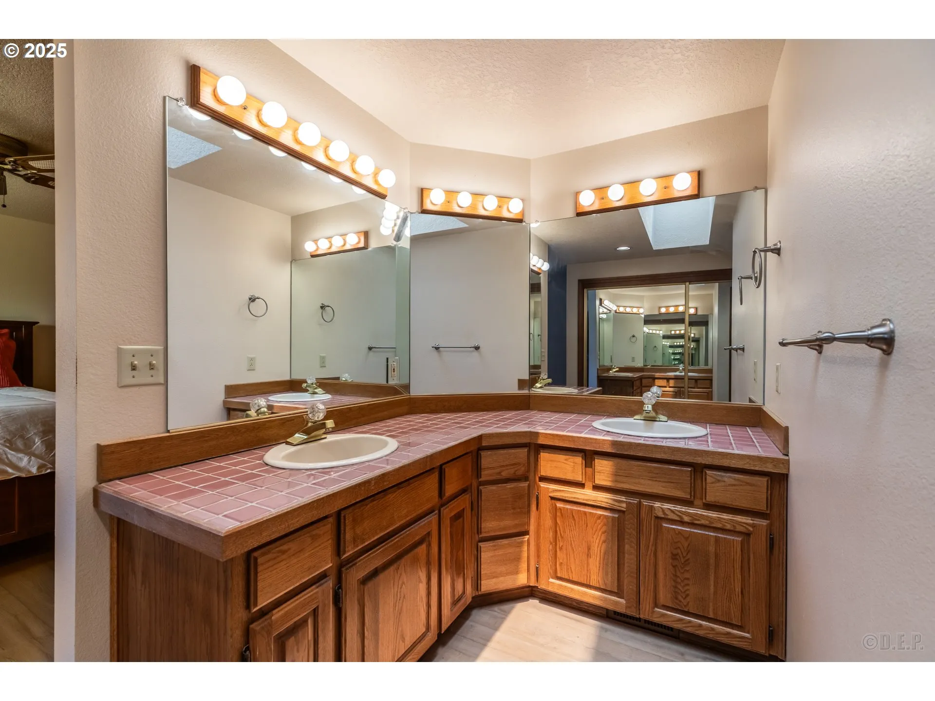 Bathroom, Attached-Double Sinks