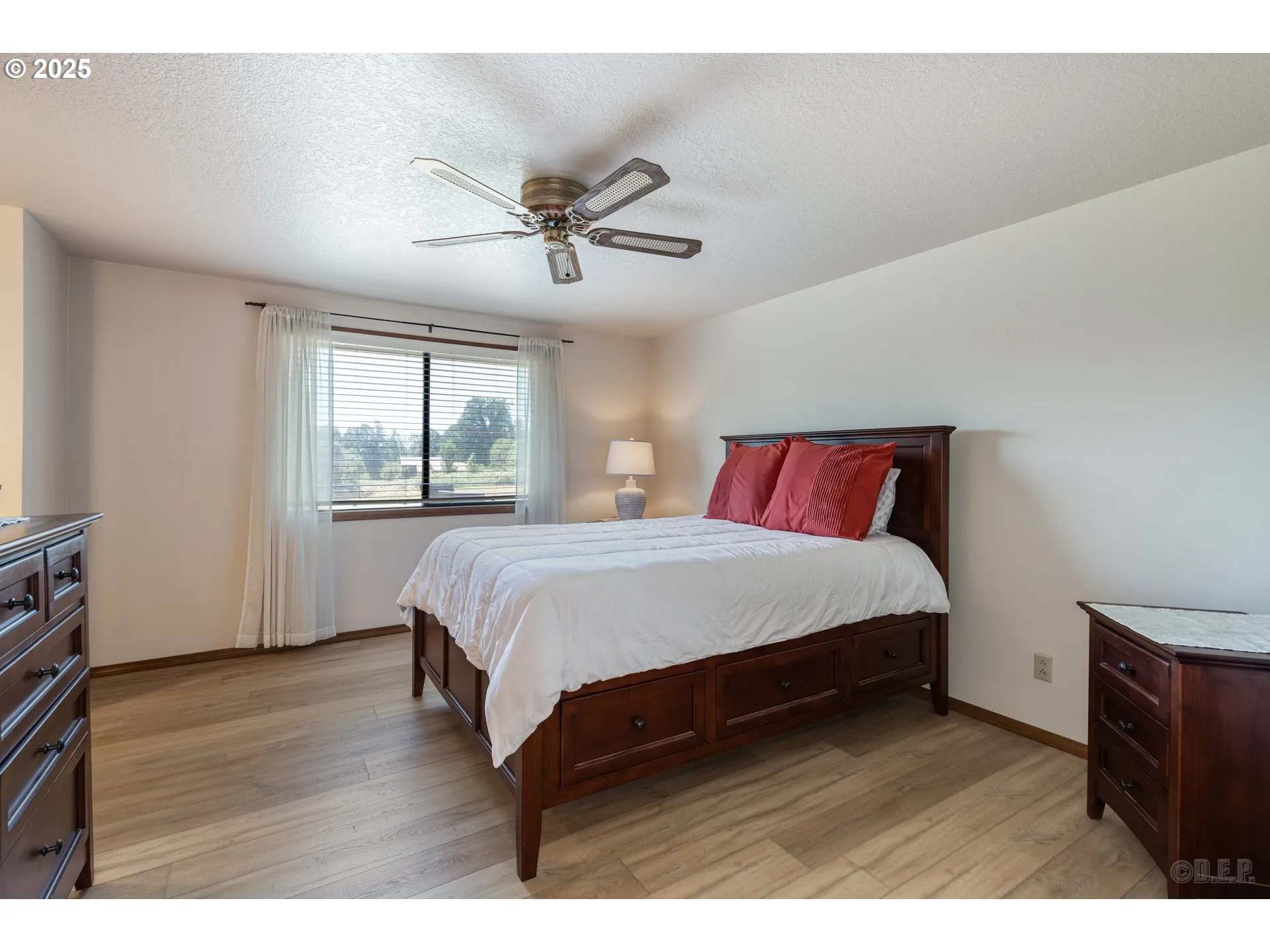 Bedroom, Primary-Ceiling Fan