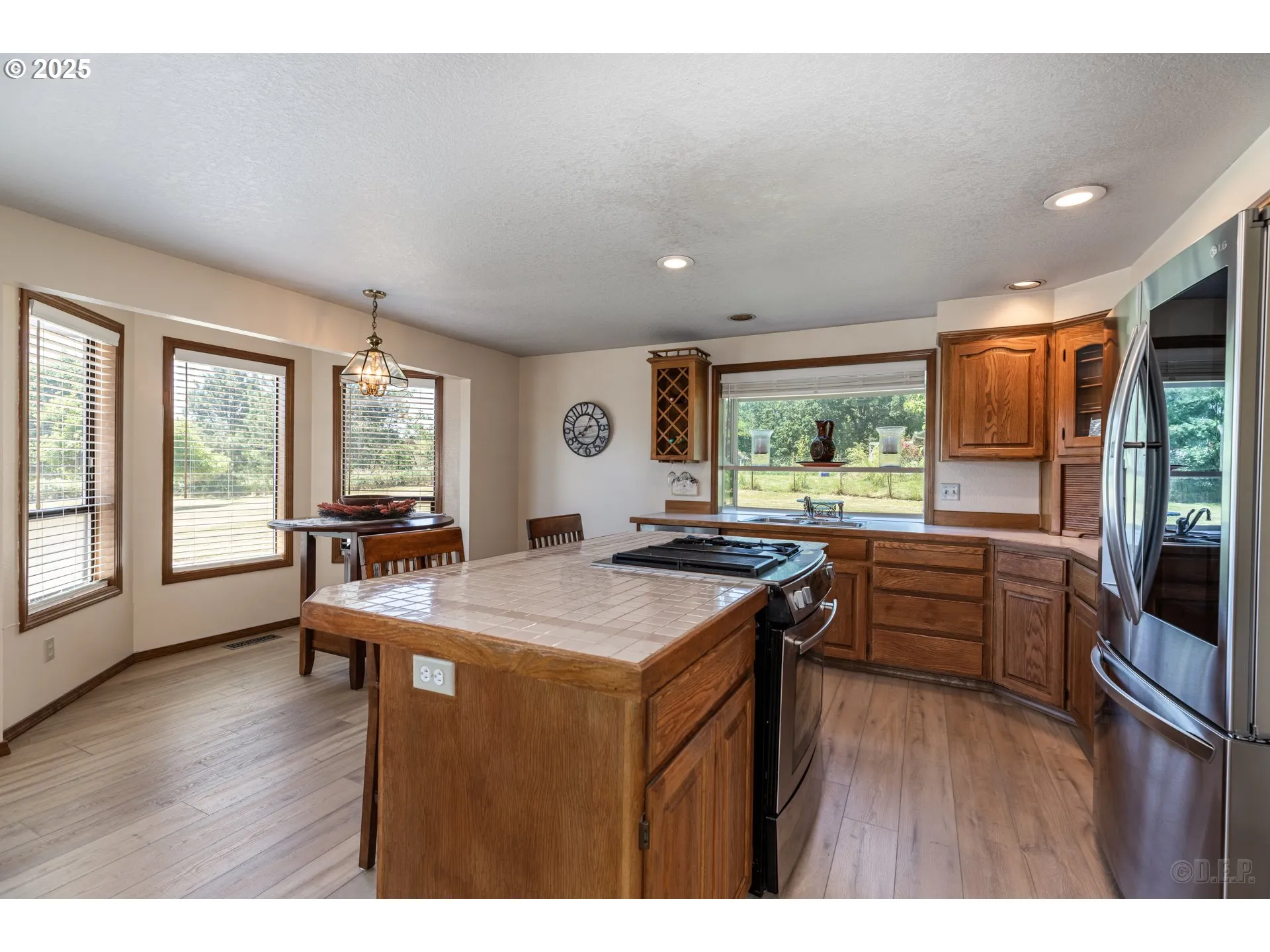 Kitchen-Cooking Island