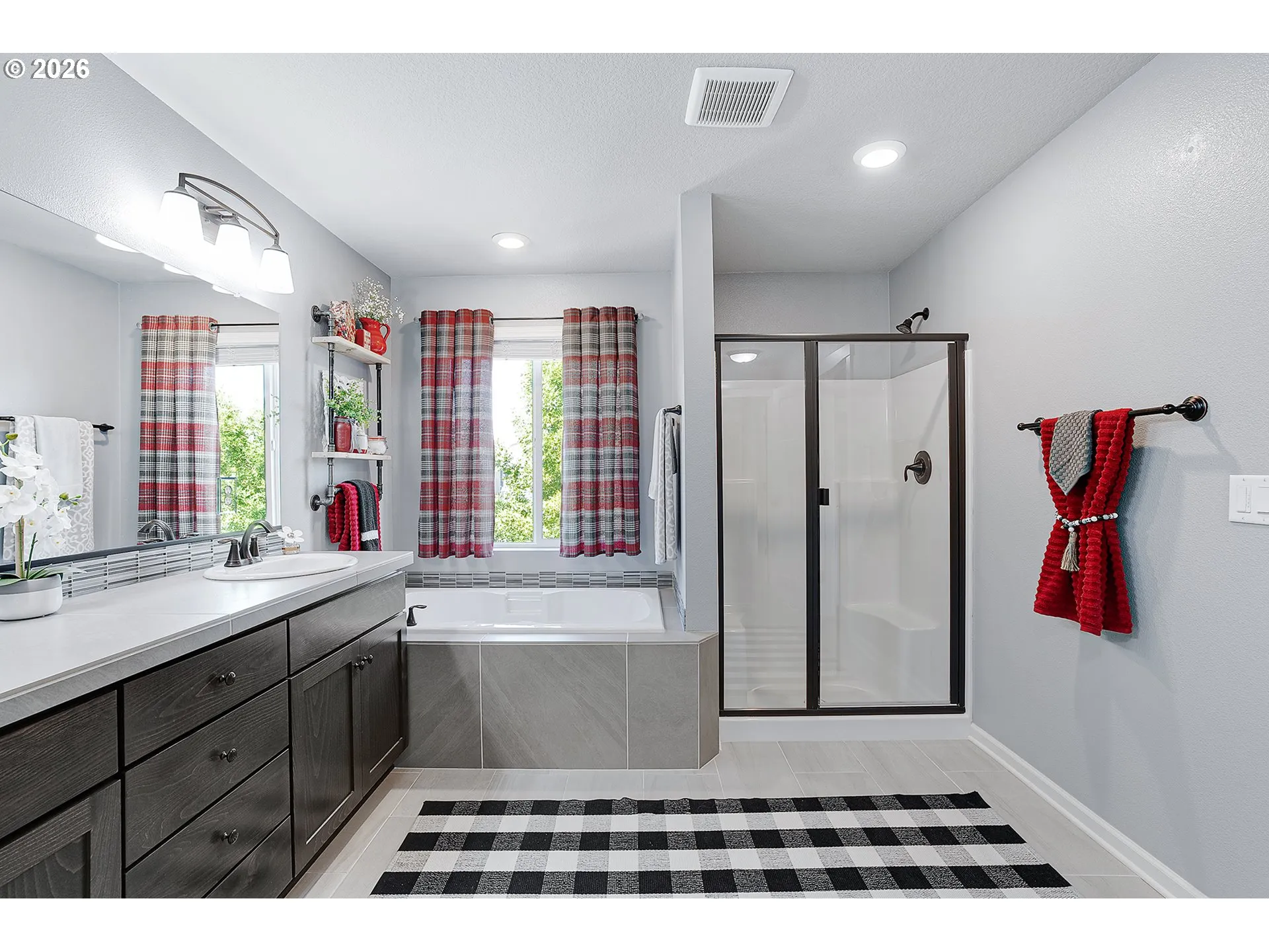 Bathroom, Attached