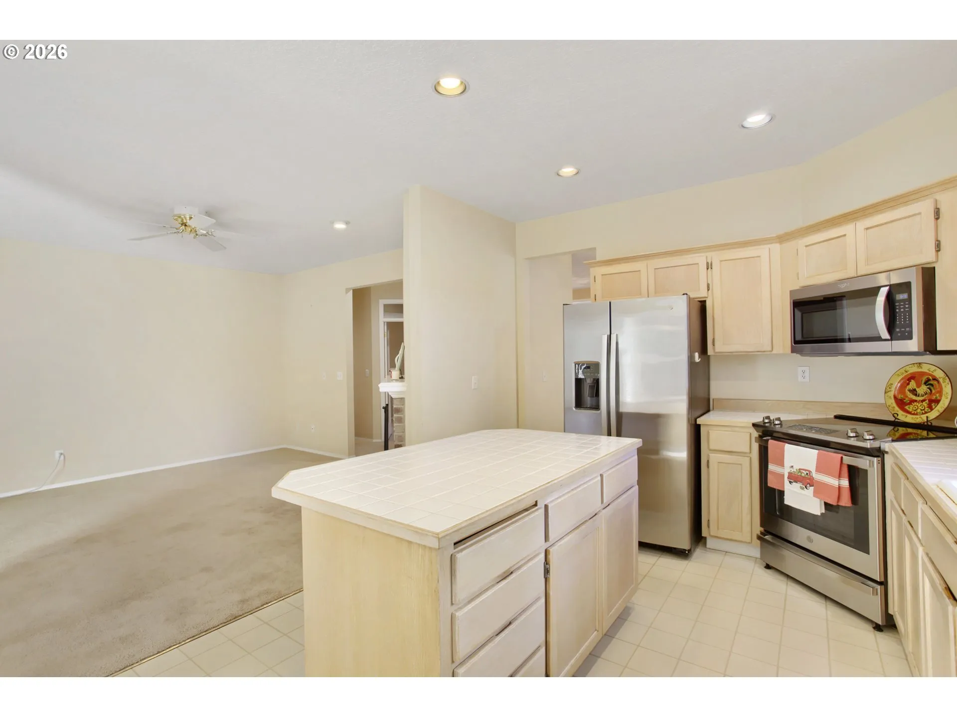 Kitchen/Family Room-Ceiling Fan