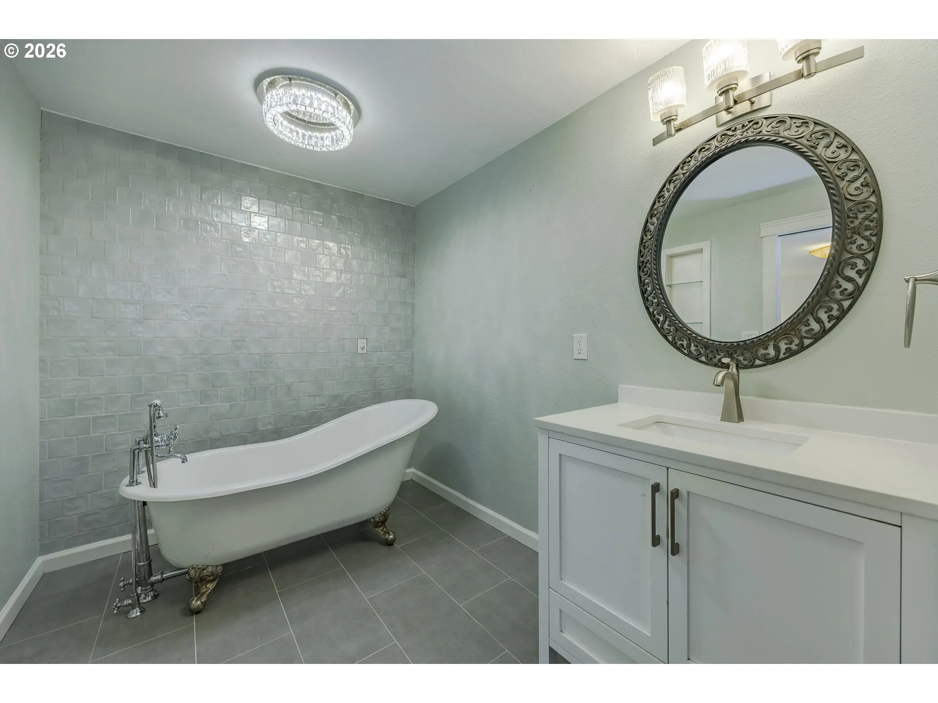 En Suite Bathroom