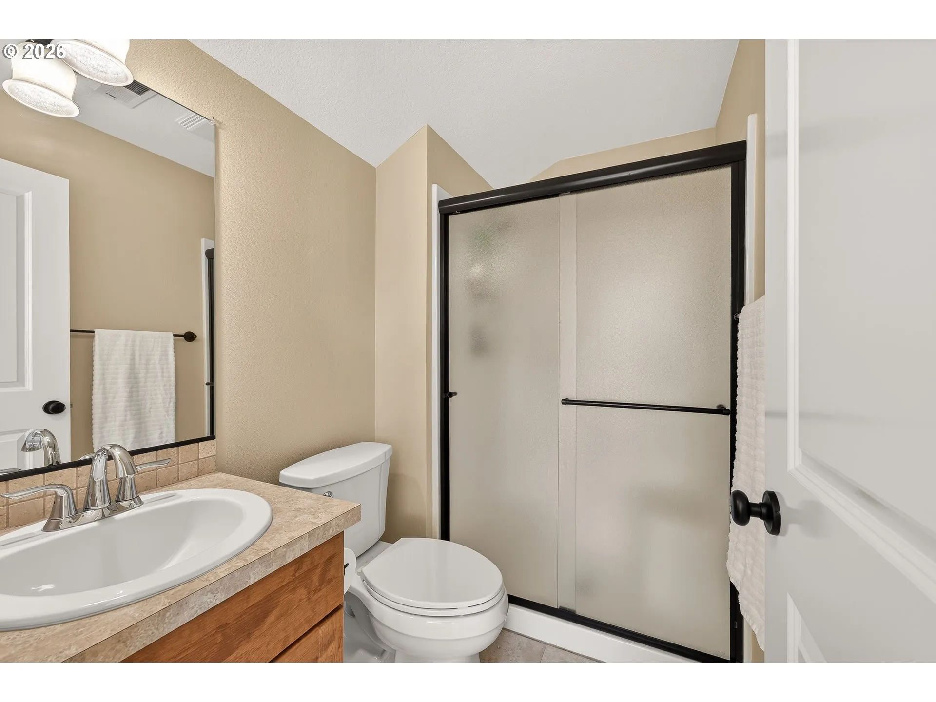 Bathroom-Upper