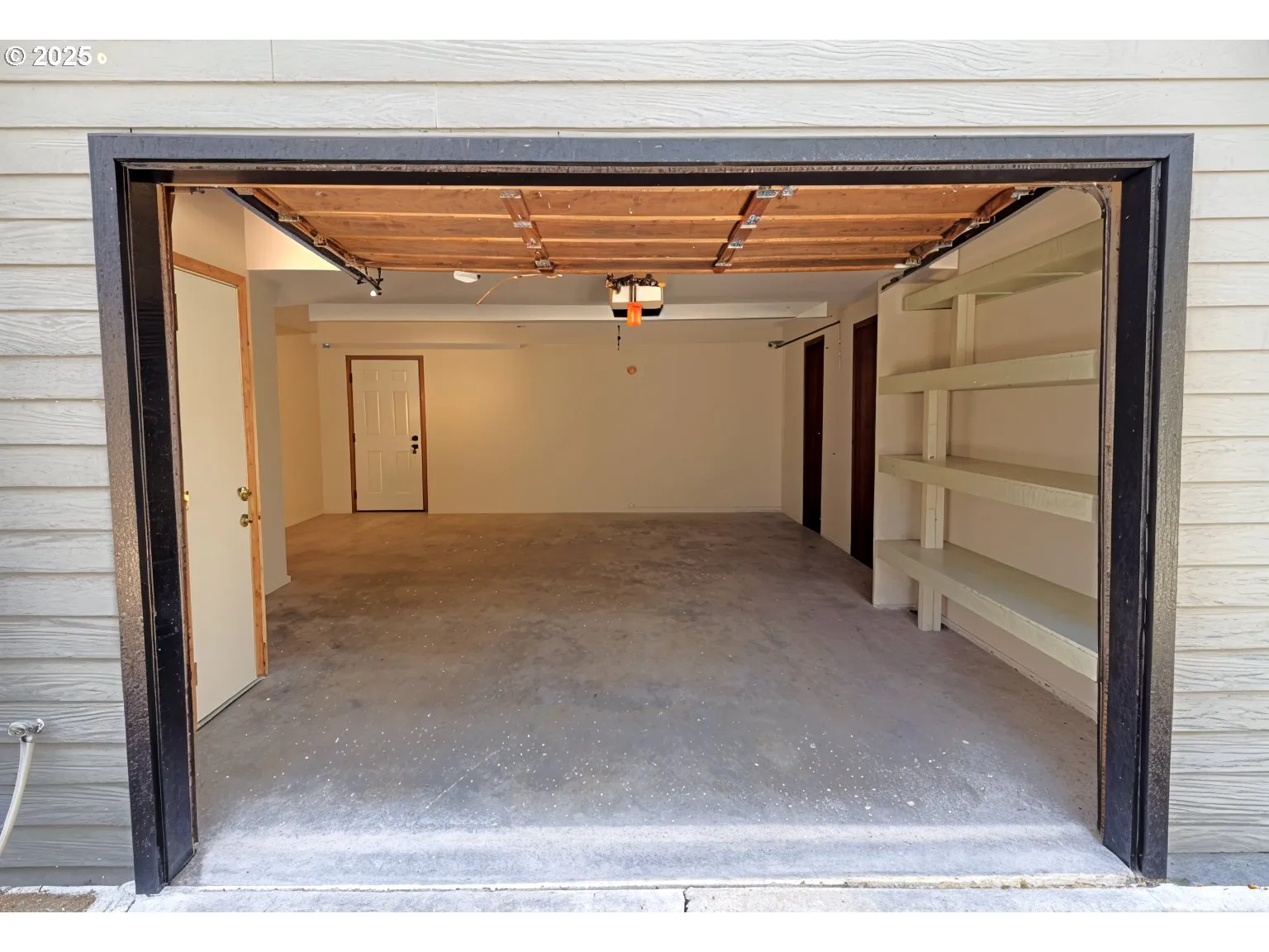 Garage-# 1