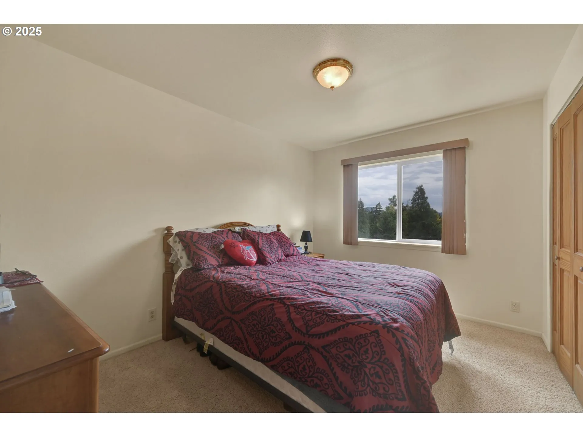 Bedroom, Primary