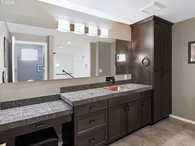 En Suite Bathroom