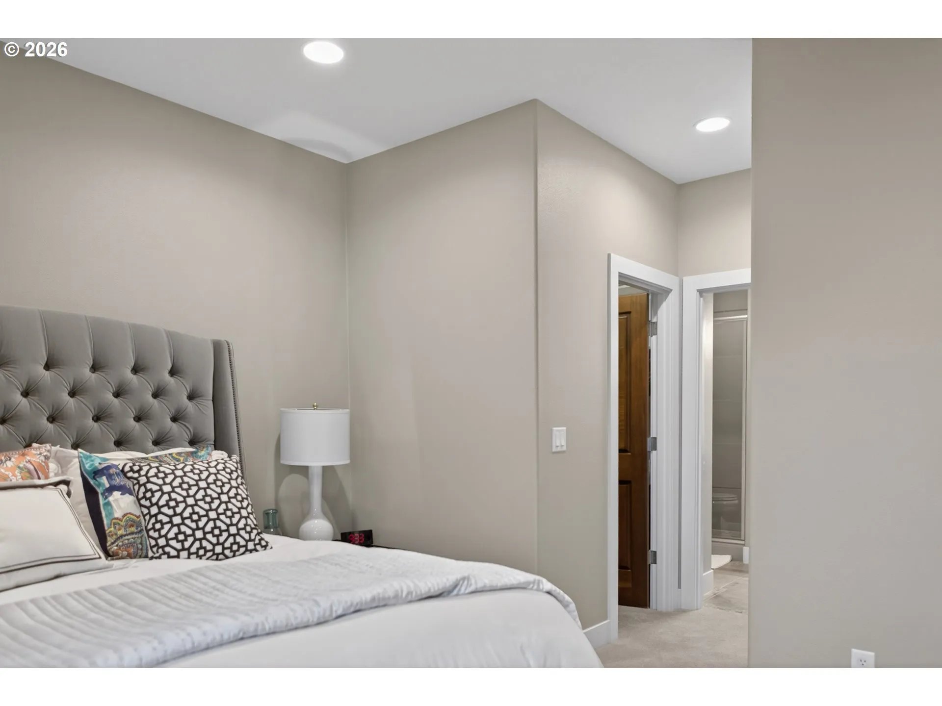 En Suite Bathroom-Upper