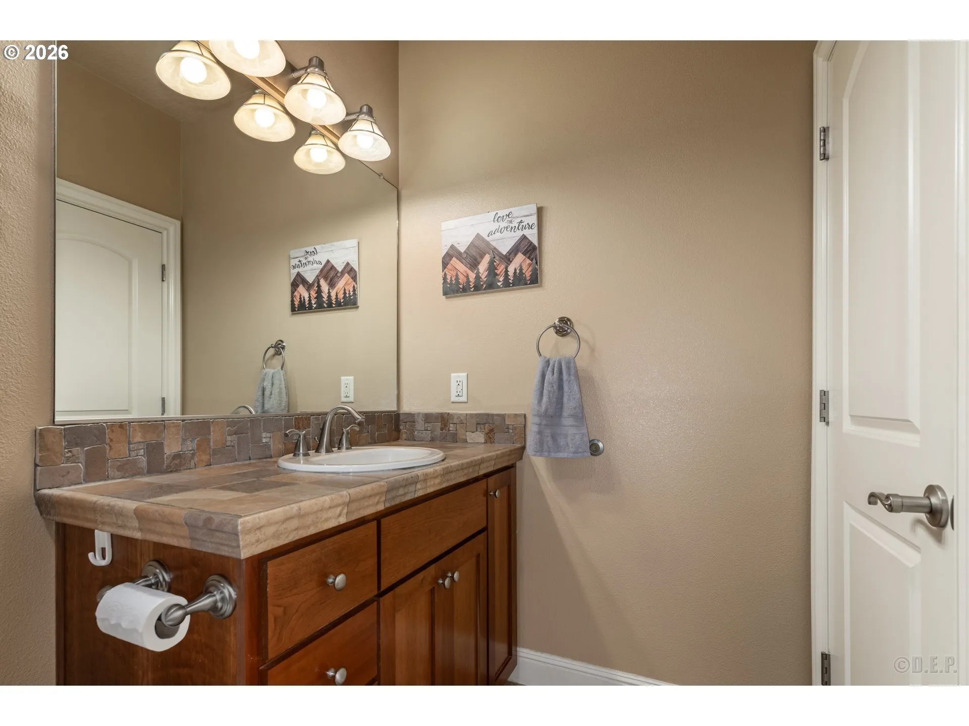 Bathroom-Upper