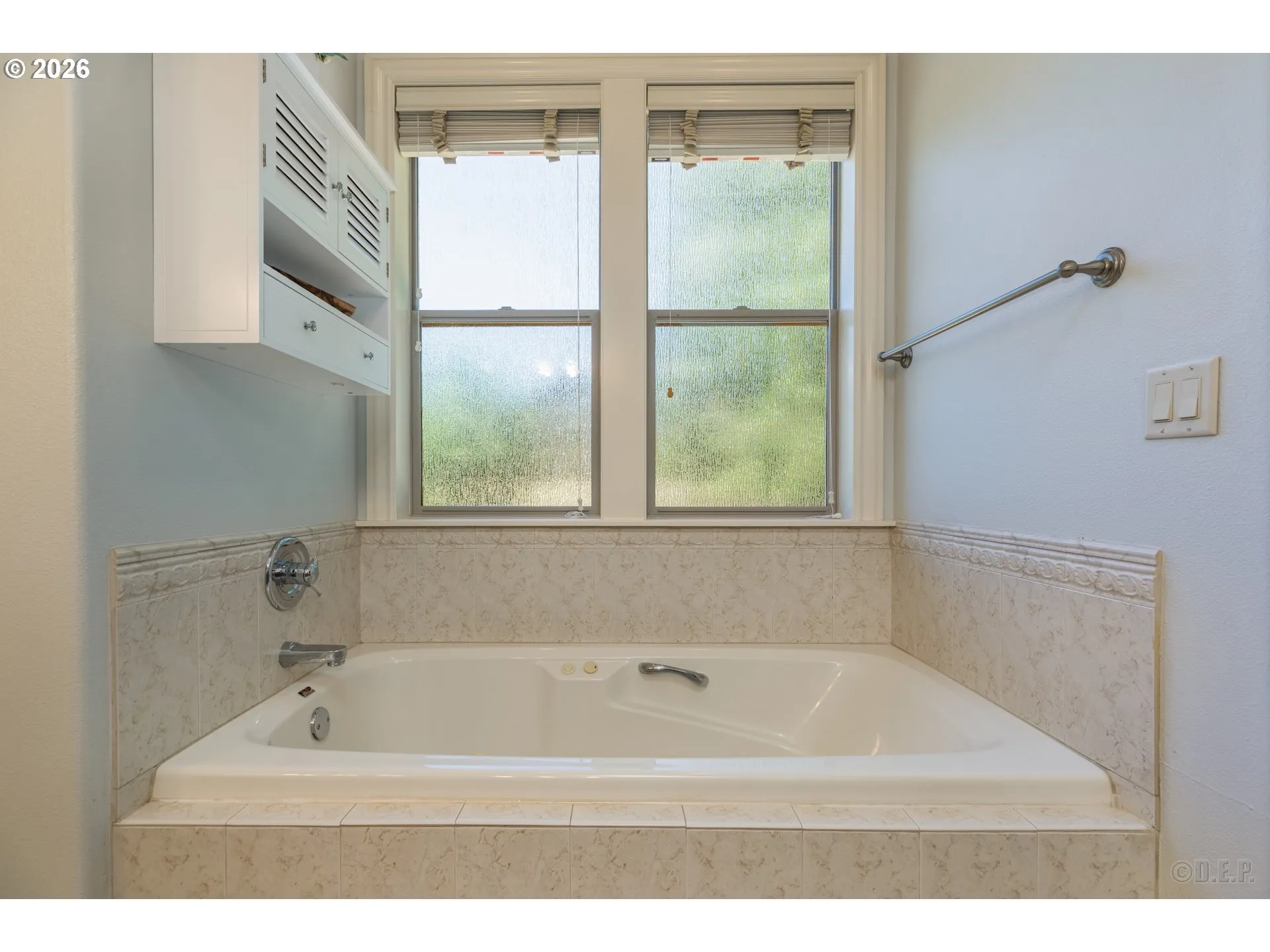 Bathroom, Attached-Garden Tub
