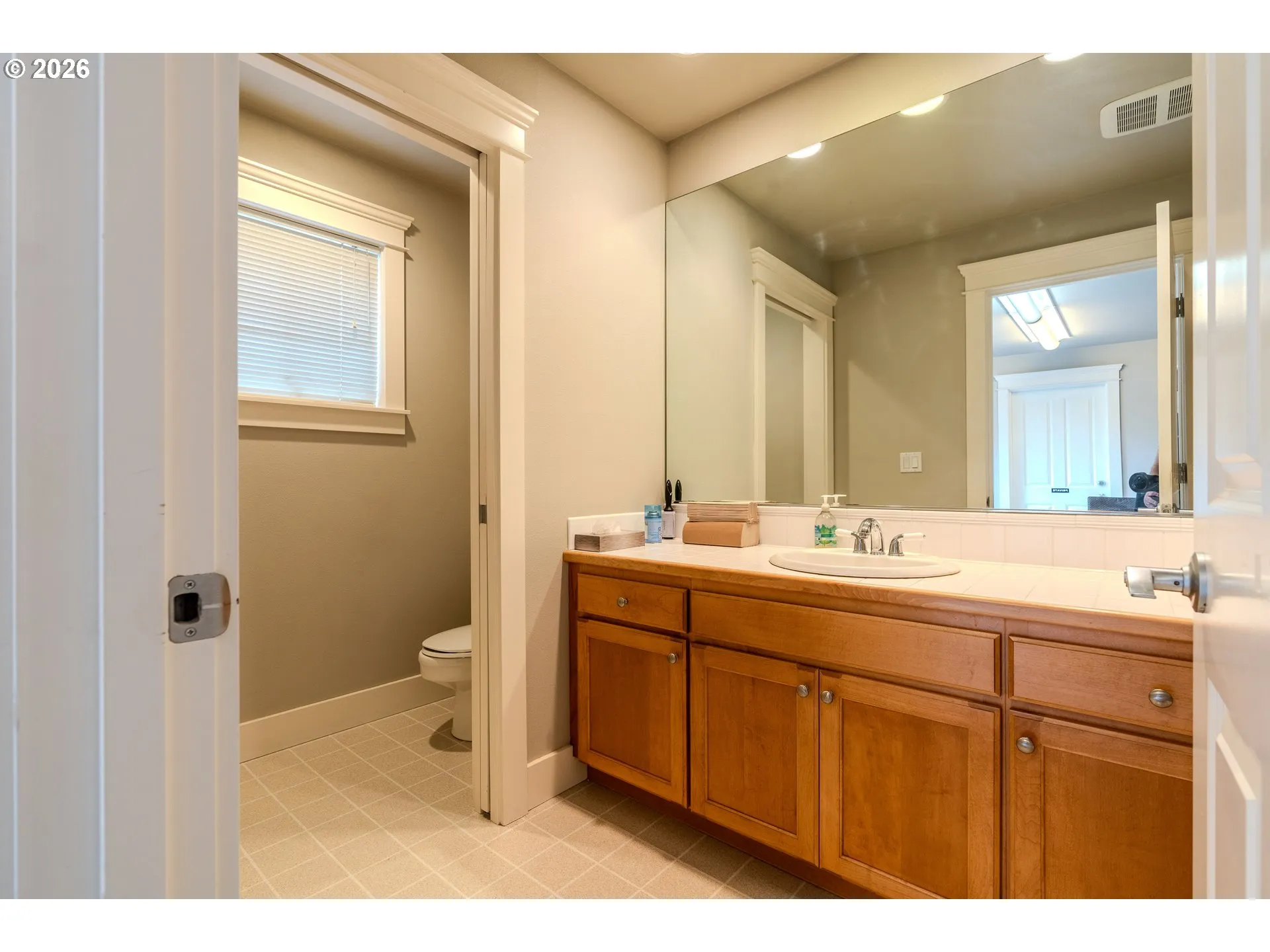 Bathroom, Attached-Main