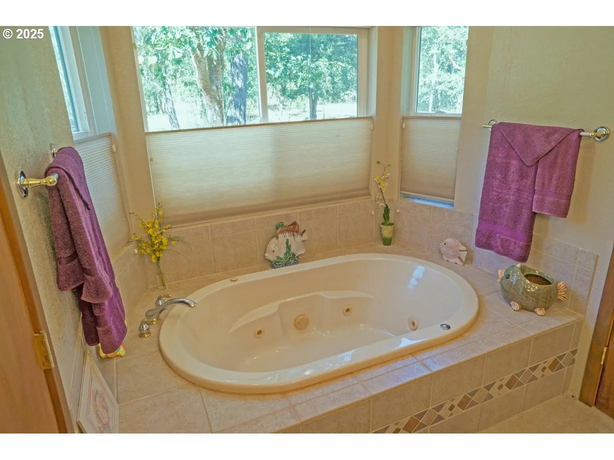 Bathroom-Garden Tub
