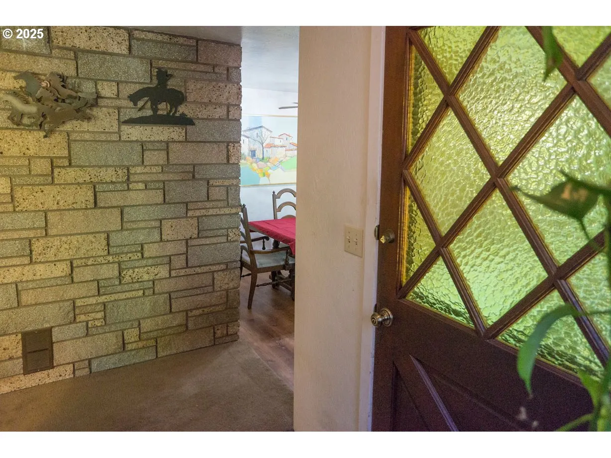 Entrance/Foyer
