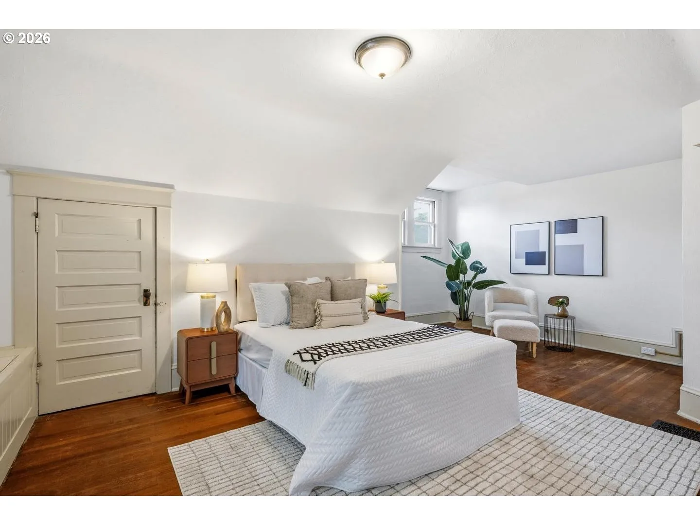 Bedroom, Primary