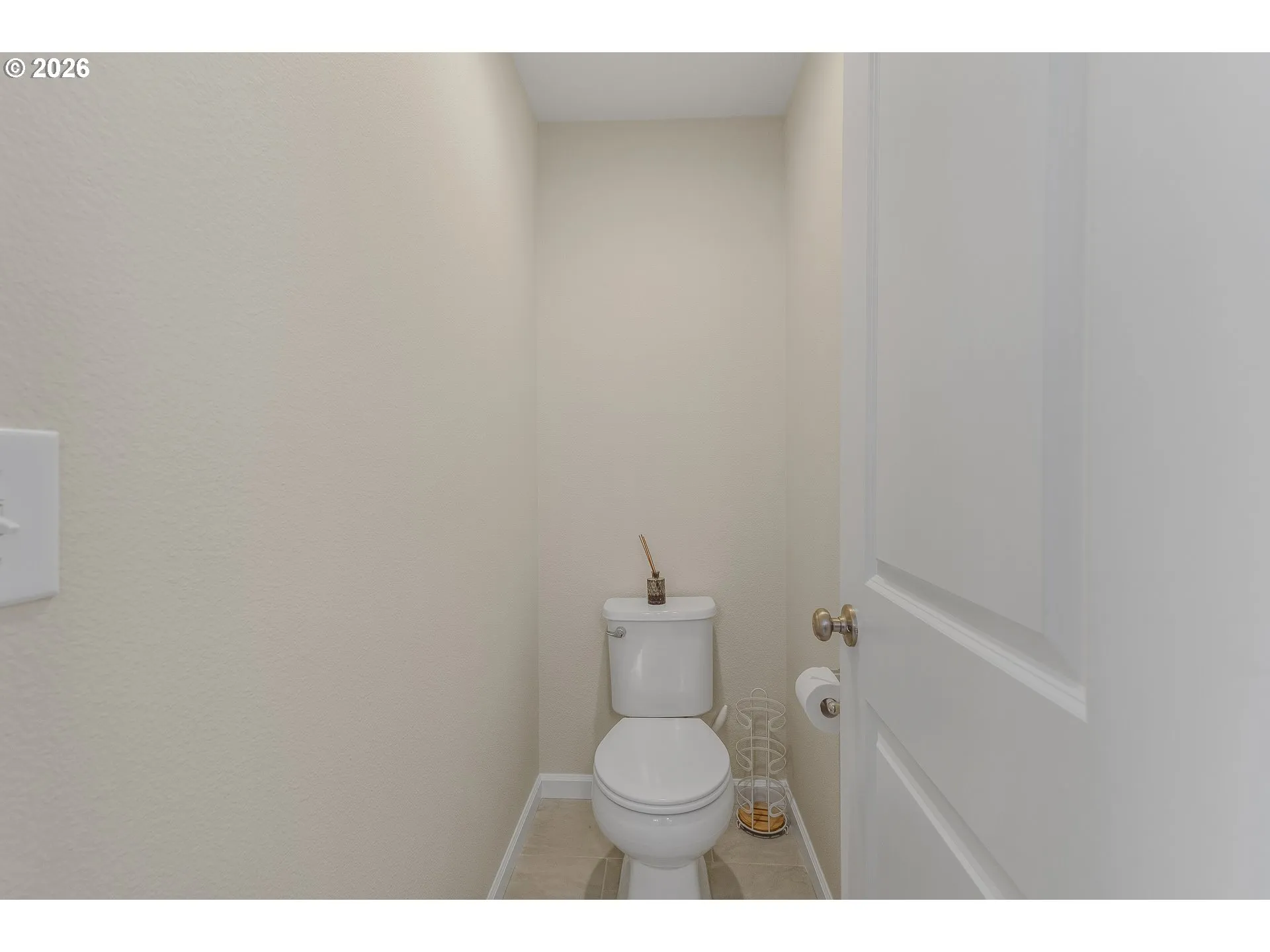 Bathroom, Attached-Upper