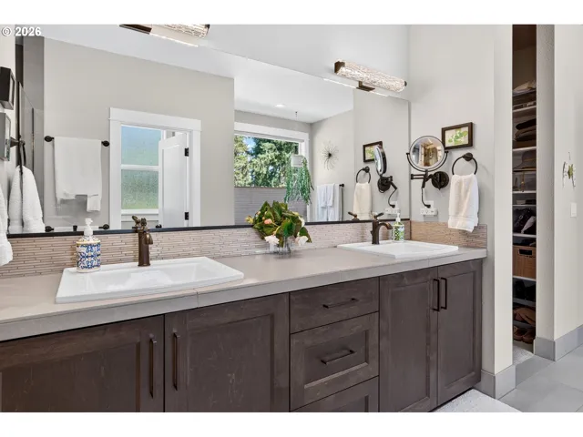 Bathroom-Double Sinks