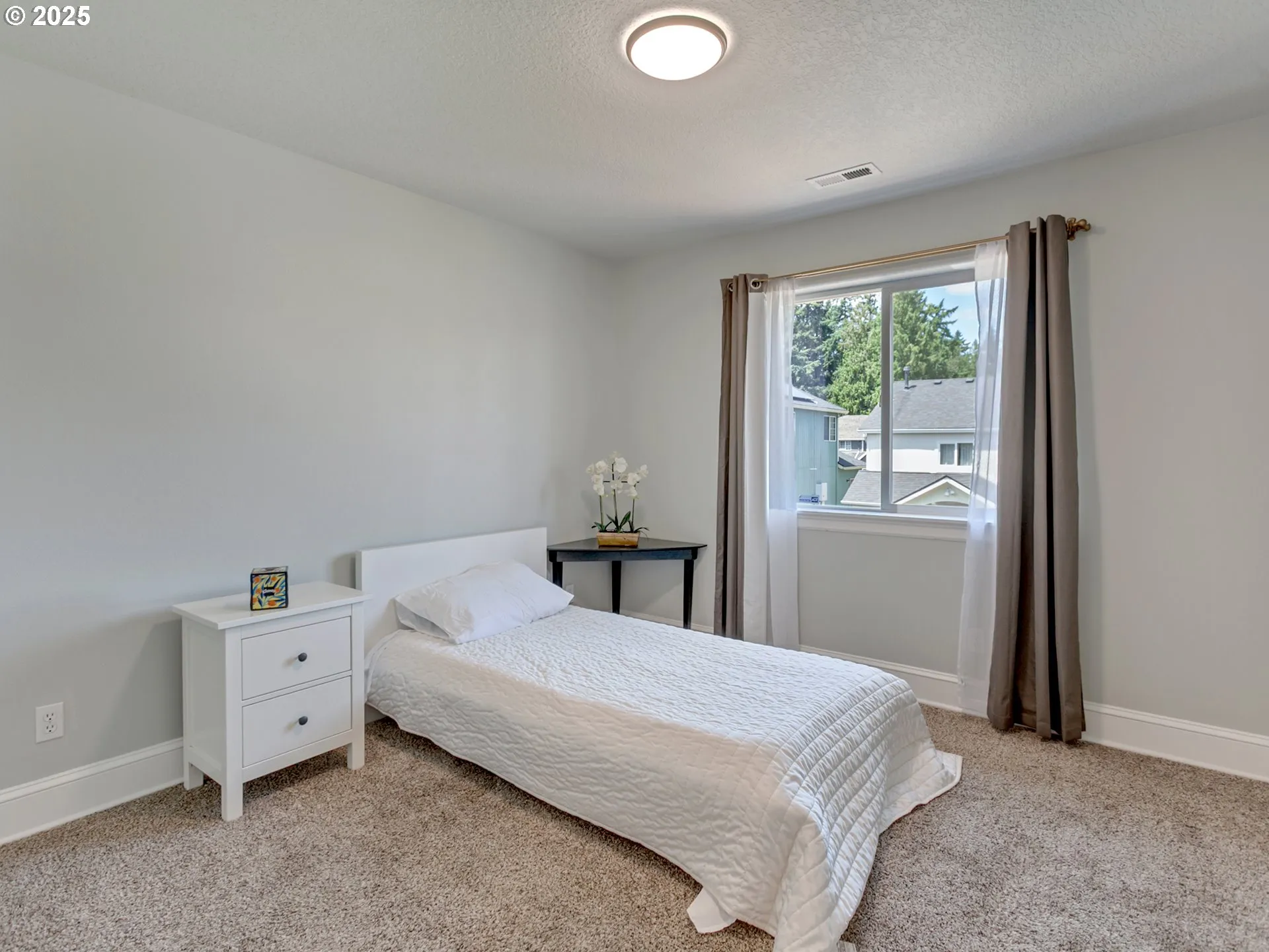 Bedroom-Upper