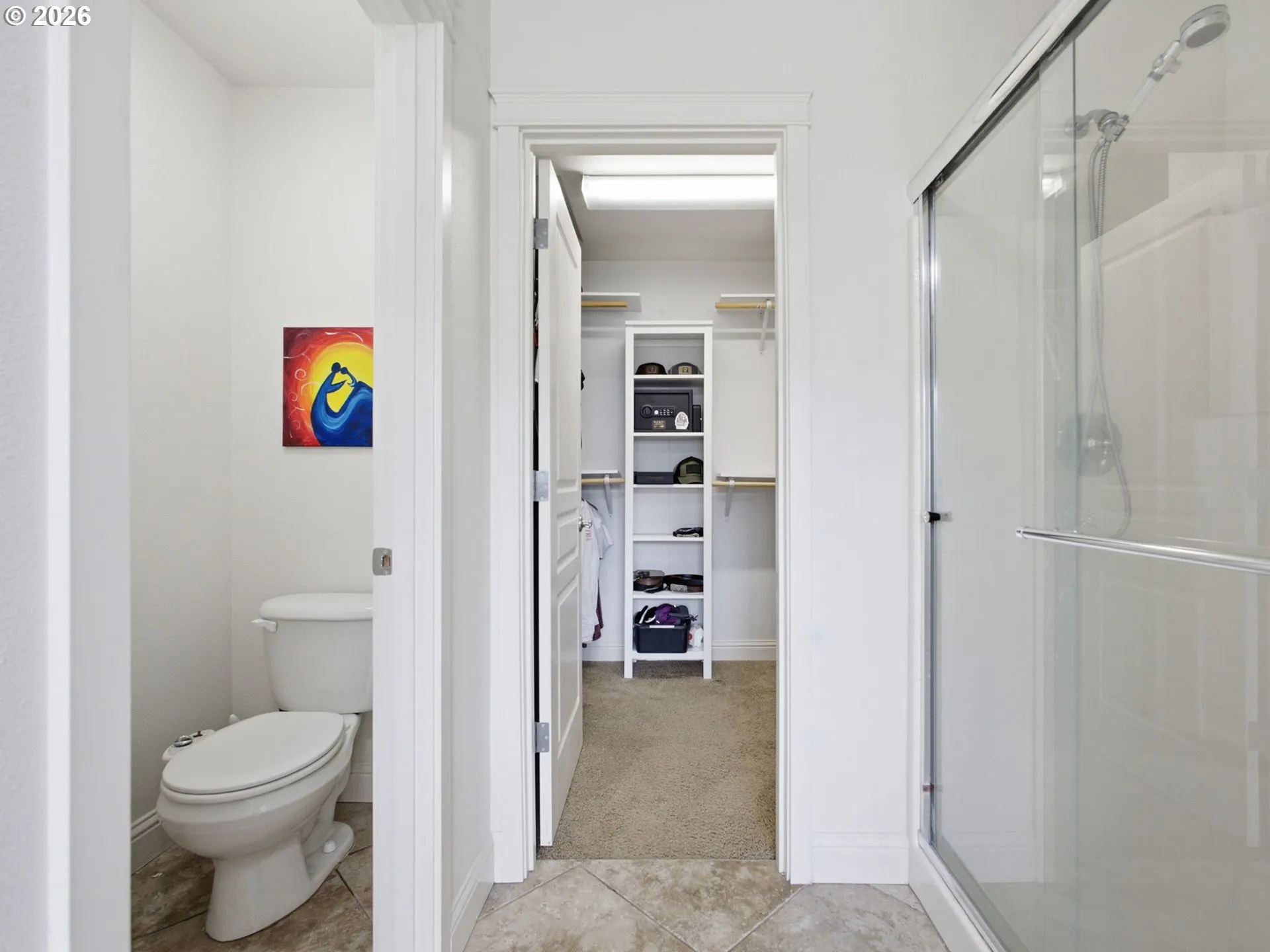 Bathroom, Attached-Walk-In Closet