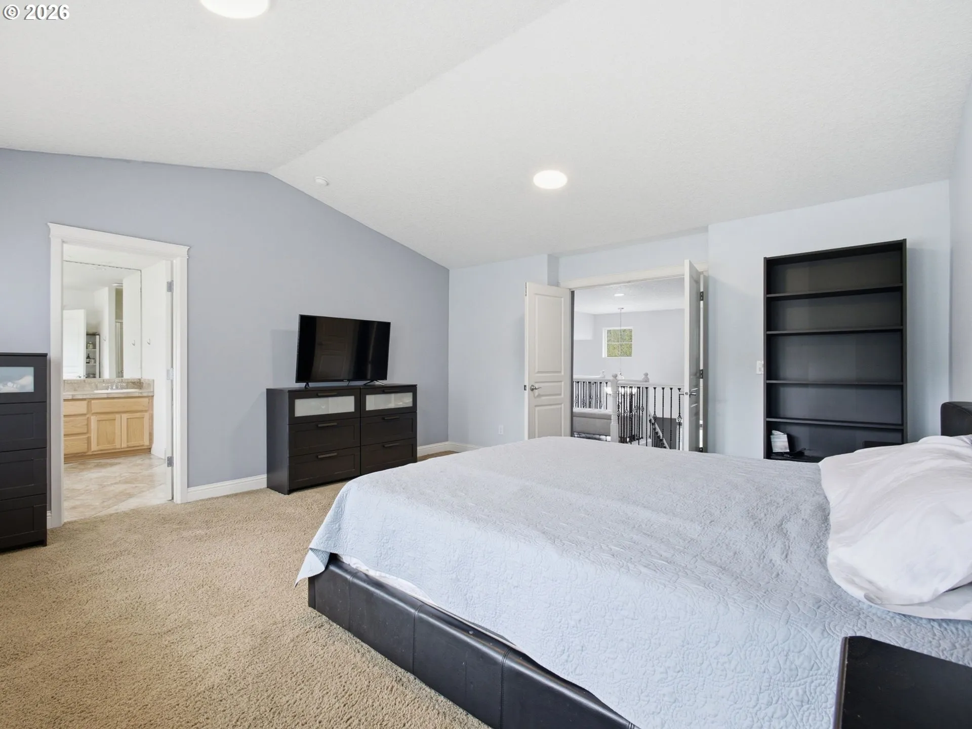 Bedroom, Owner's Suite-Upper