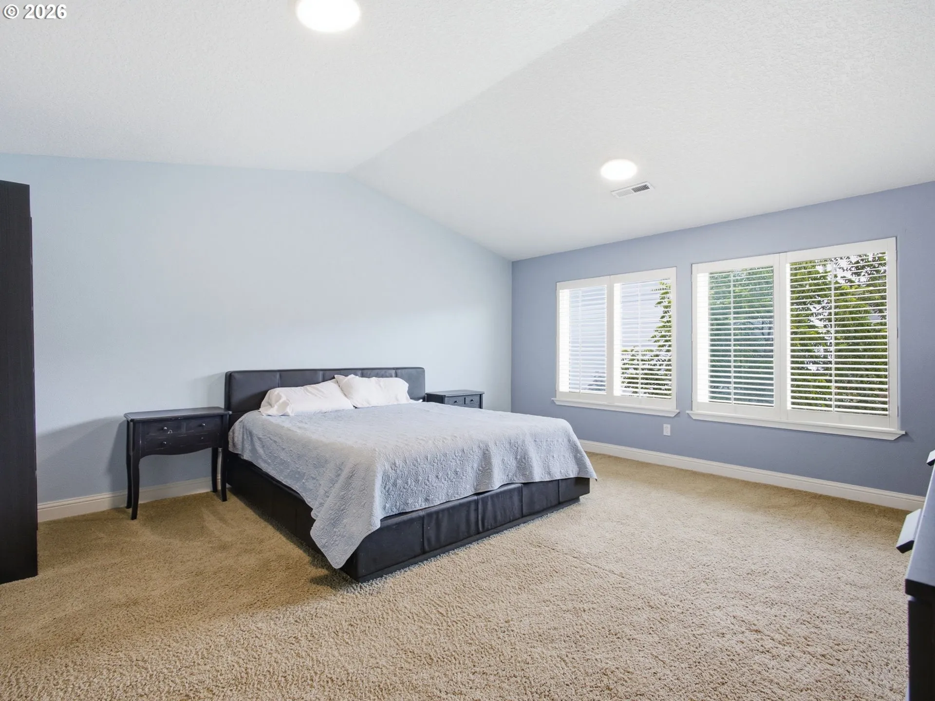 Bedroom, Owner's Suite-Vaulted Ceilings