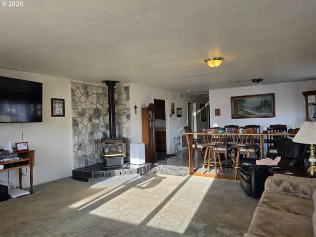 Living Room/Dining Room