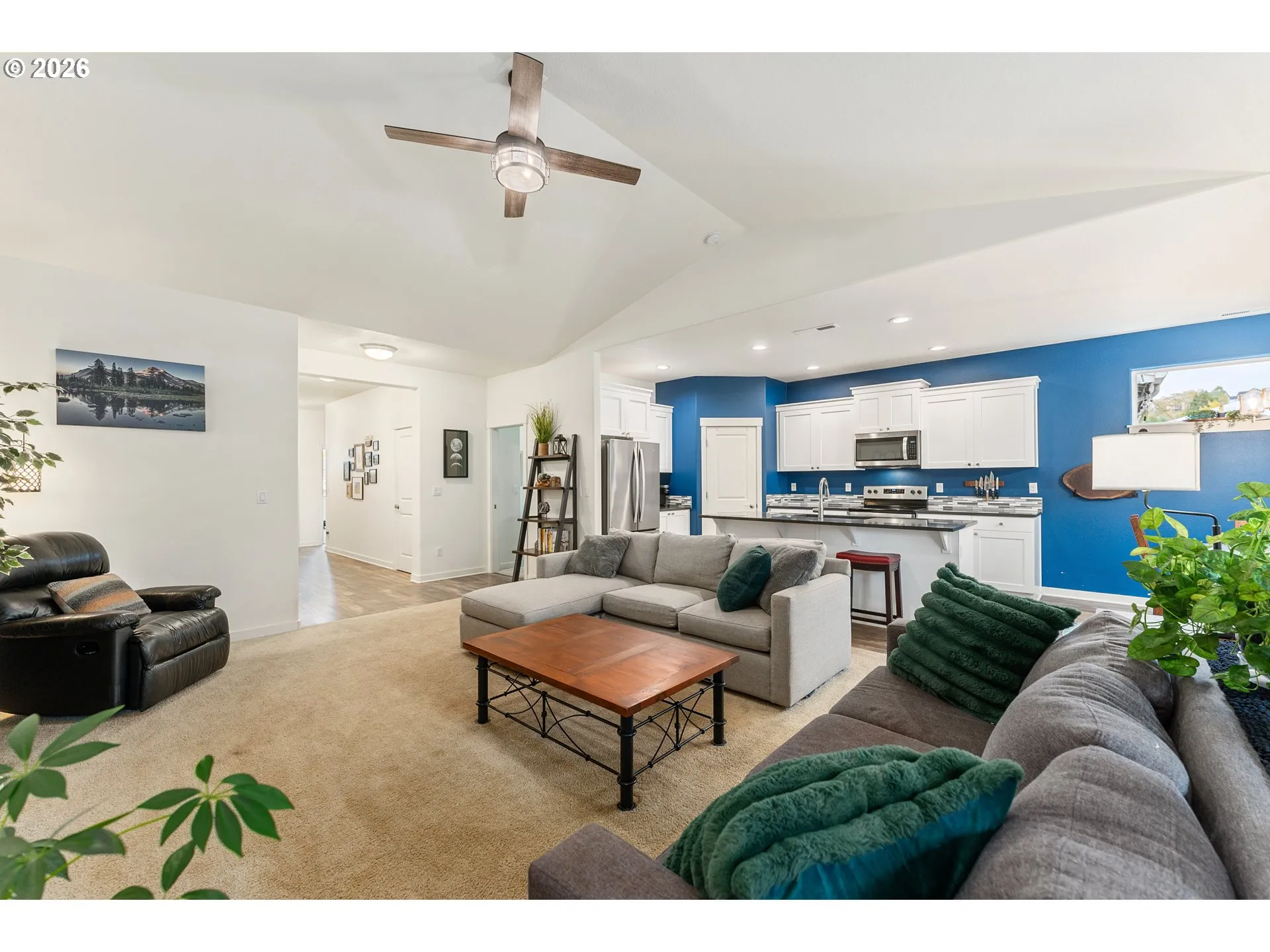 Living Room/Dining Room-Ceiling Fan