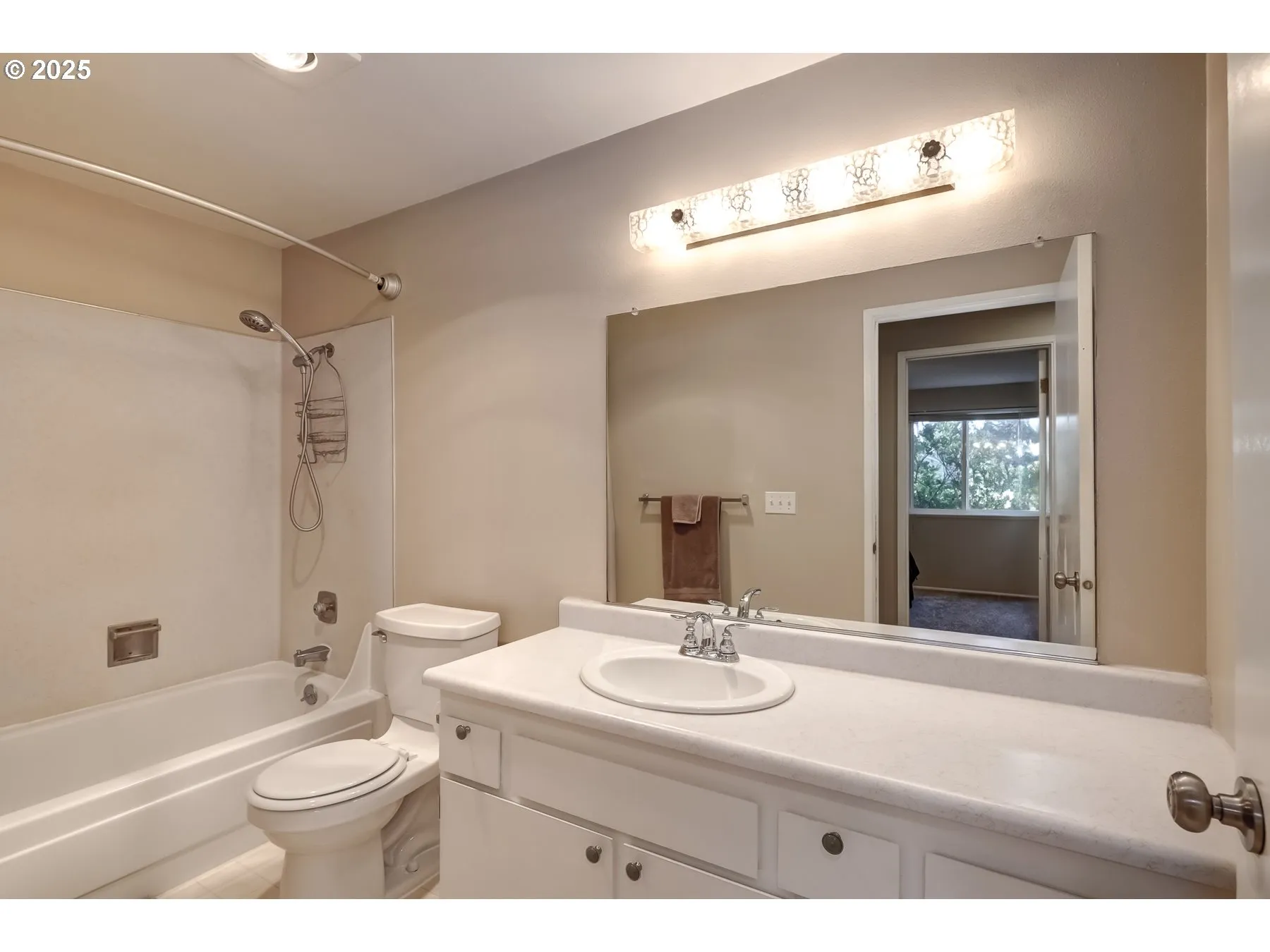 Bathroom-Hall