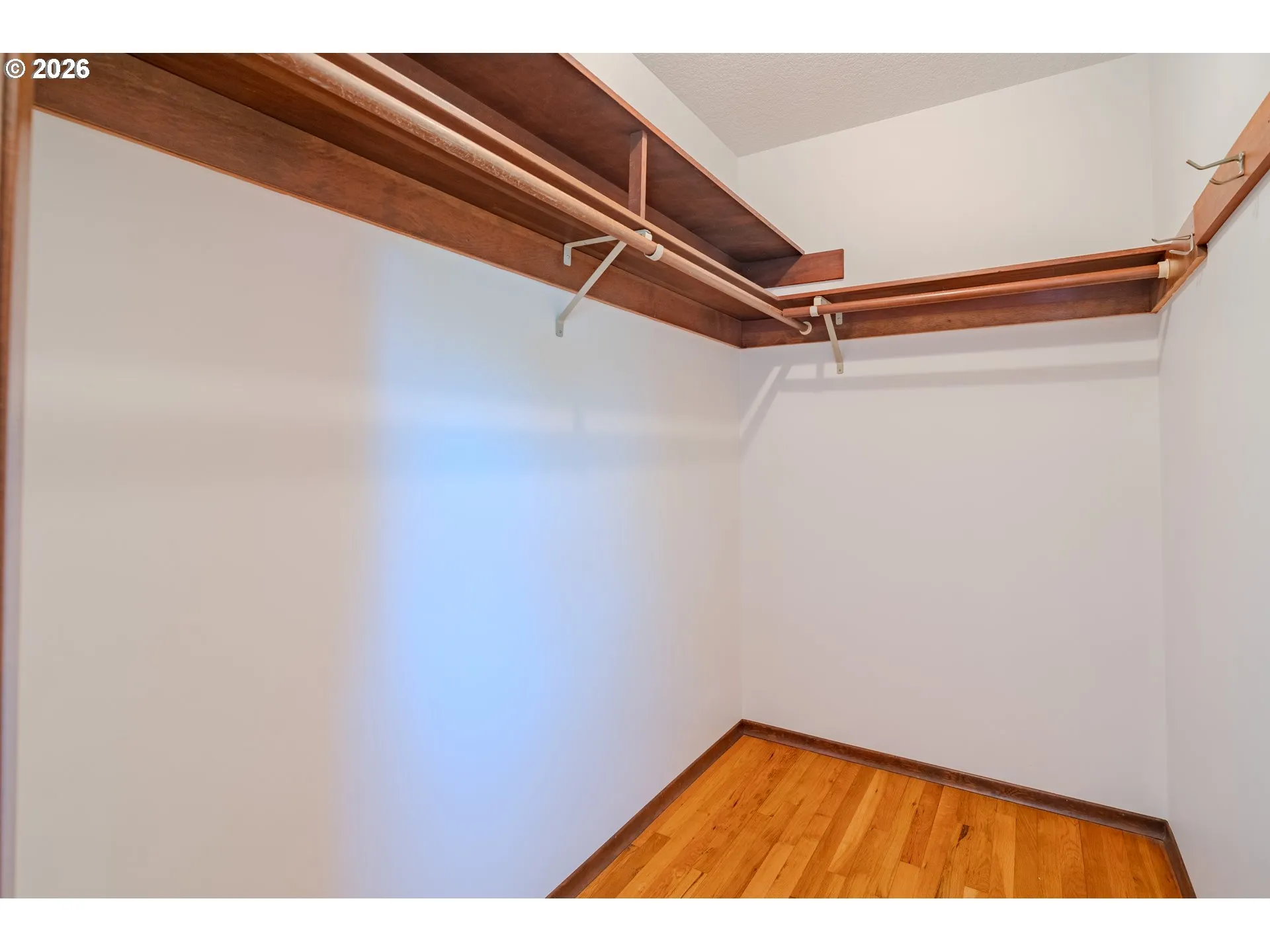 Bedroom-Walk-In Closet