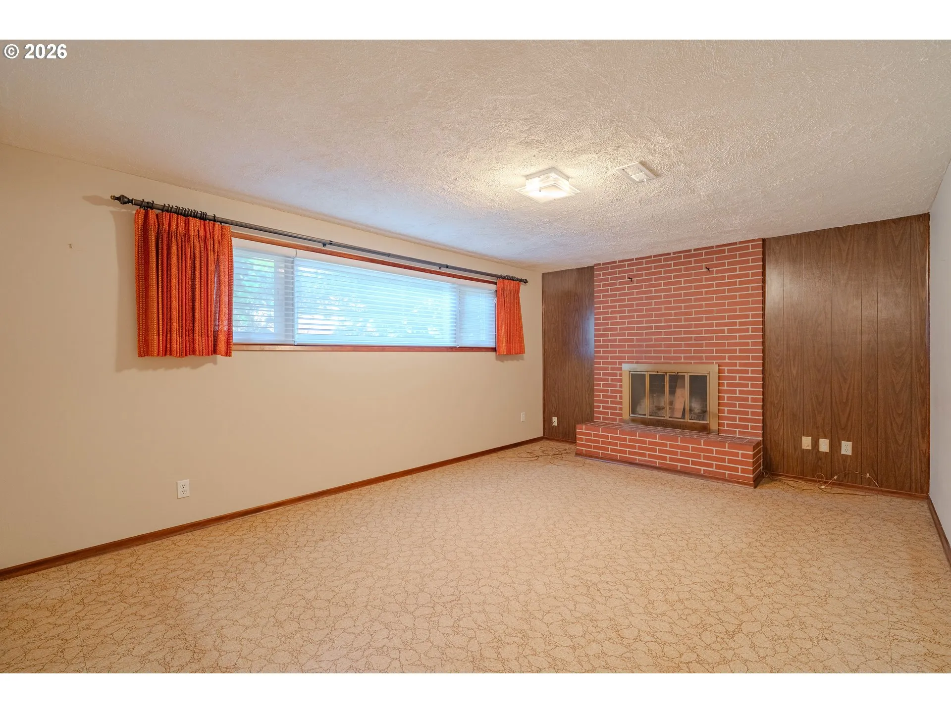 Family Room-Lower