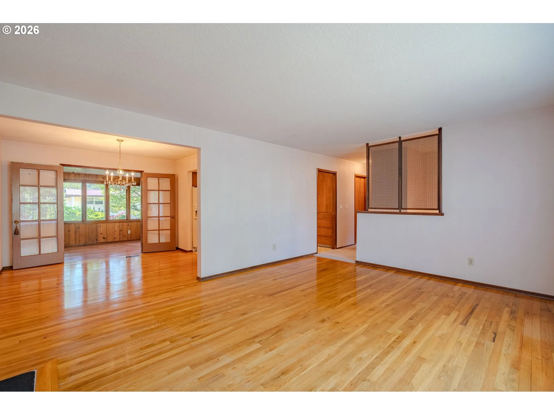 Living Room/Dining Room