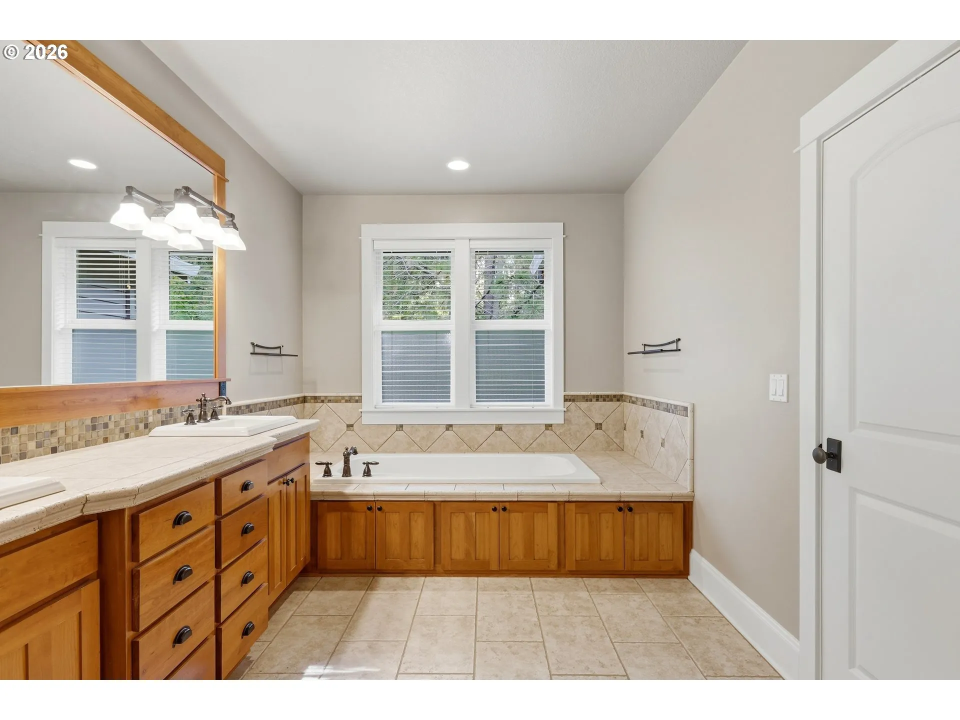 Owner's Suite Bathroom-Garden Tub