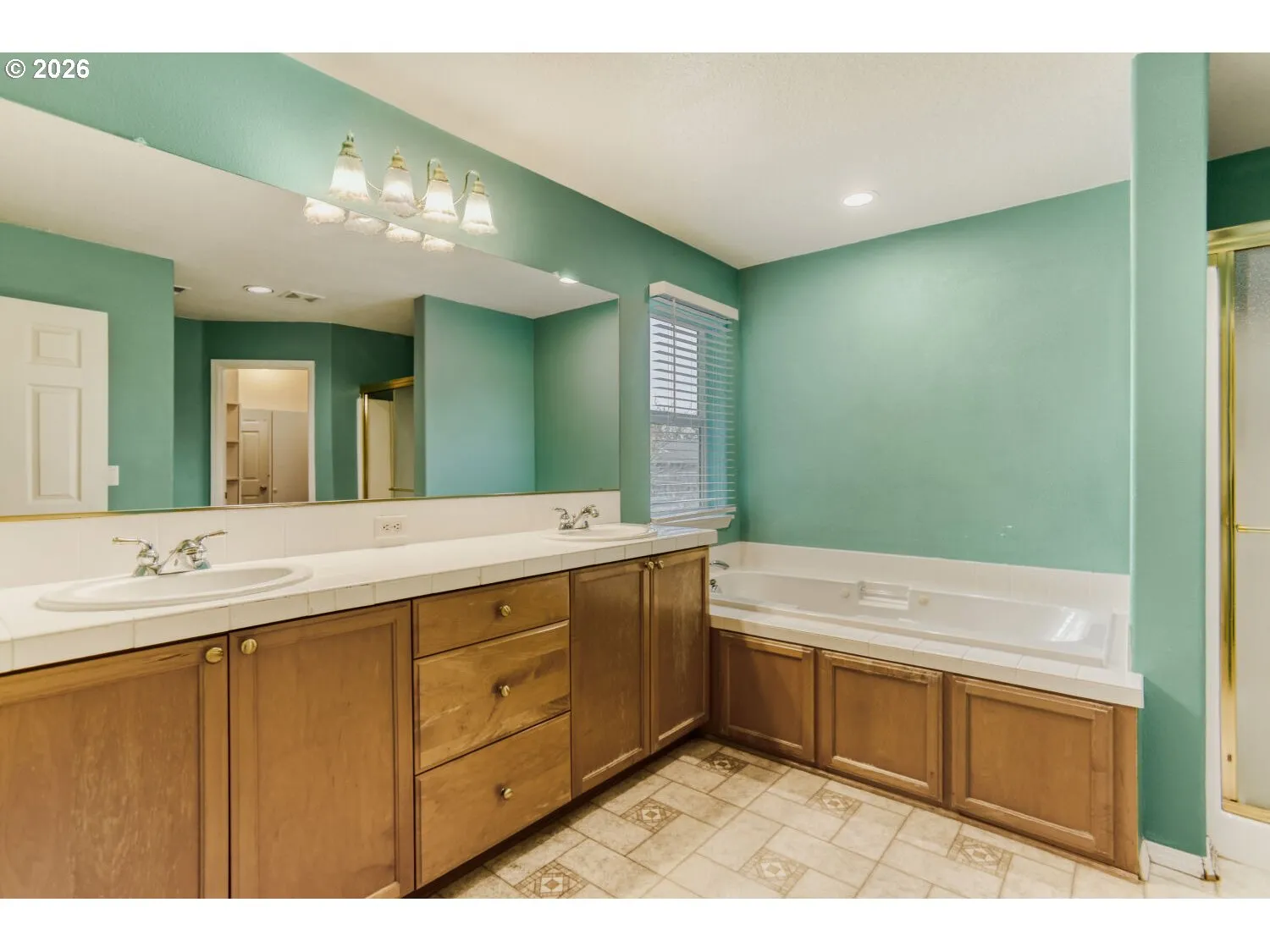 Bathroom-Double Sinks