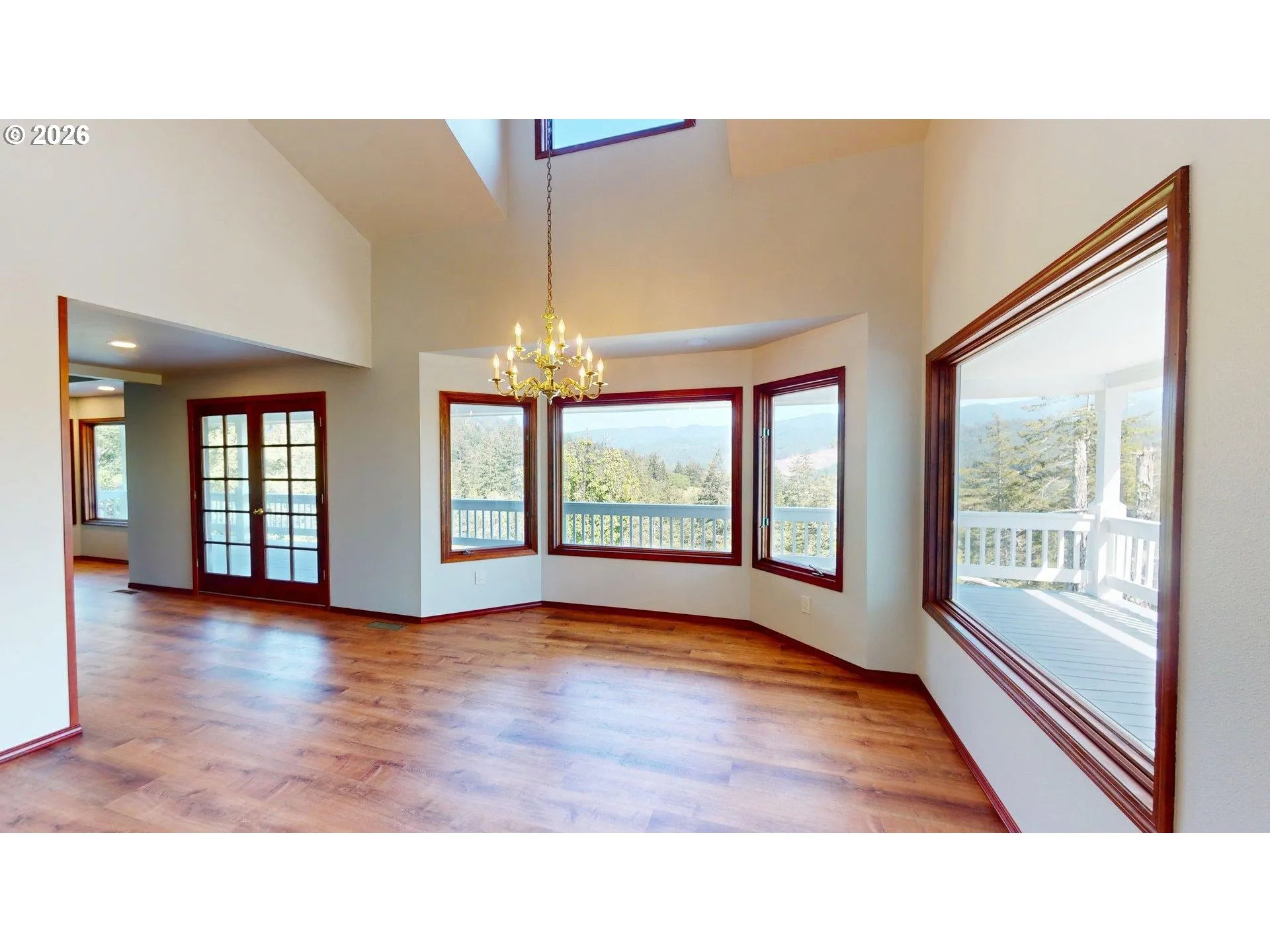 Dining Room-Vaulted Ceilings