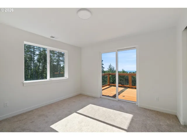 Bedroom, Primary