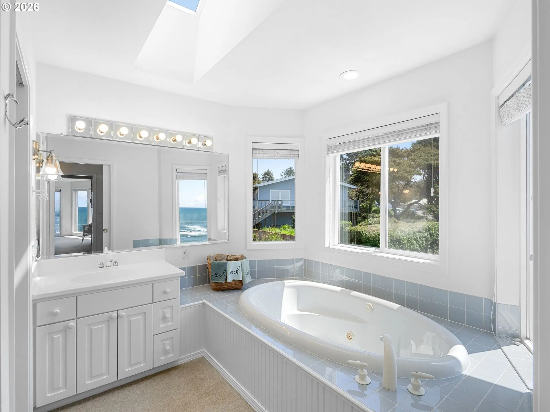 Owner's Suite Bathroom-Garden Tub