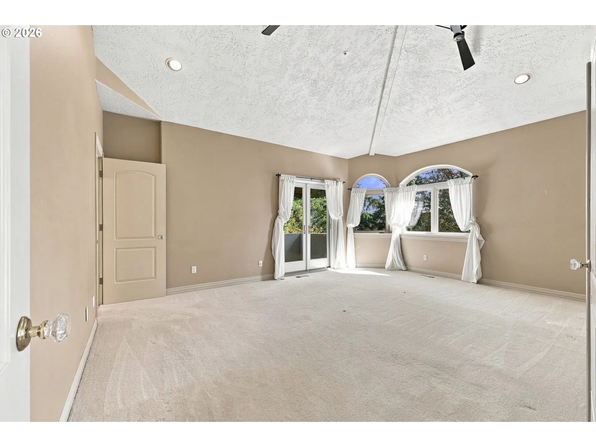 Primary Bedroom-Main